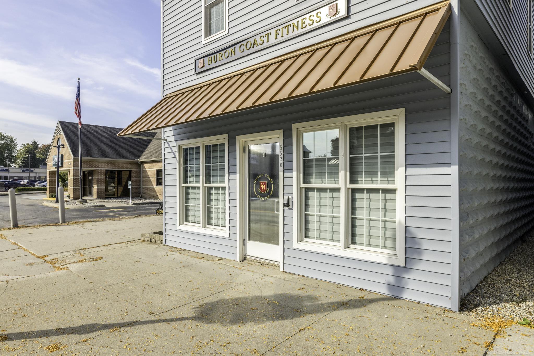 5520 Main Street