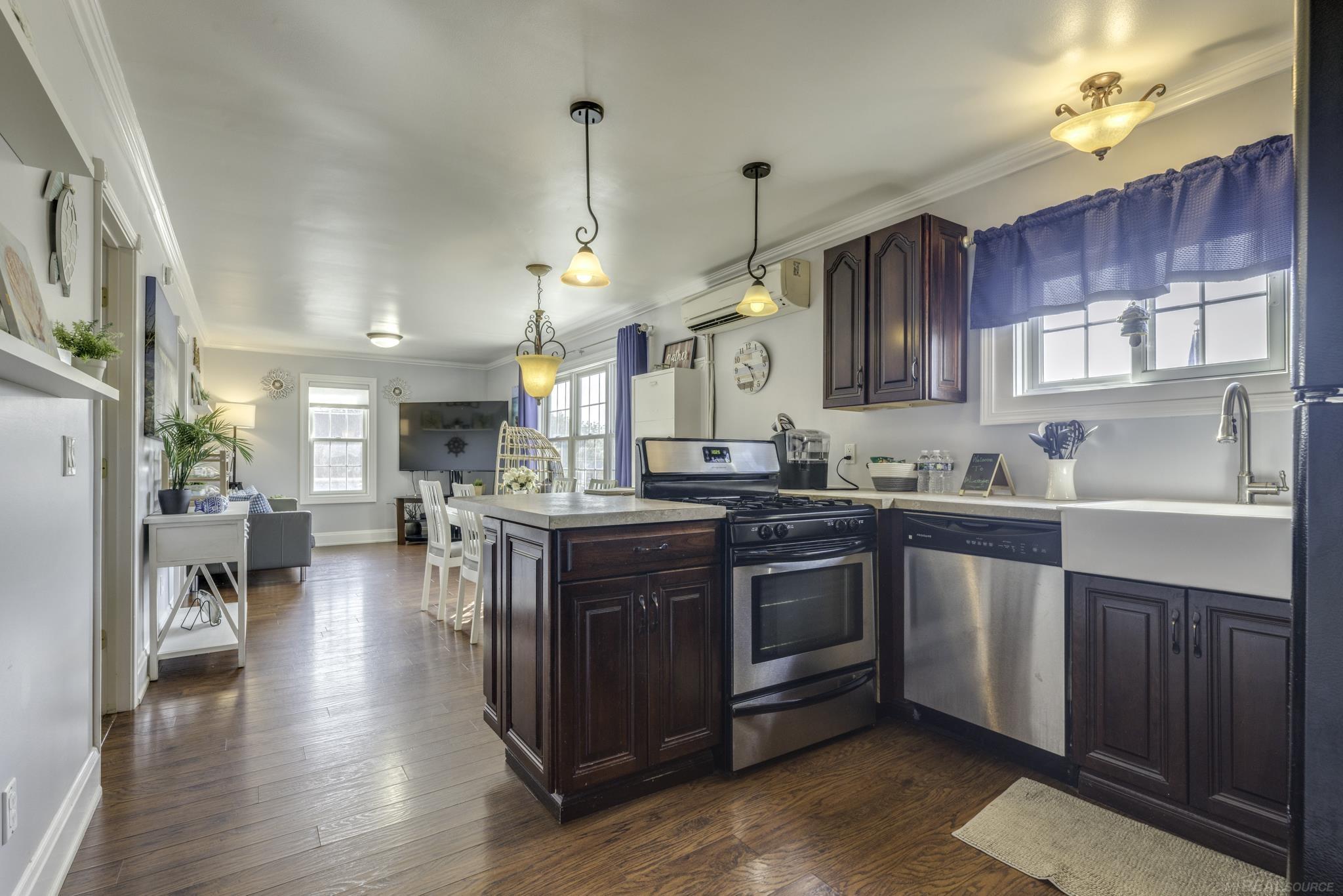 5520 Main Street