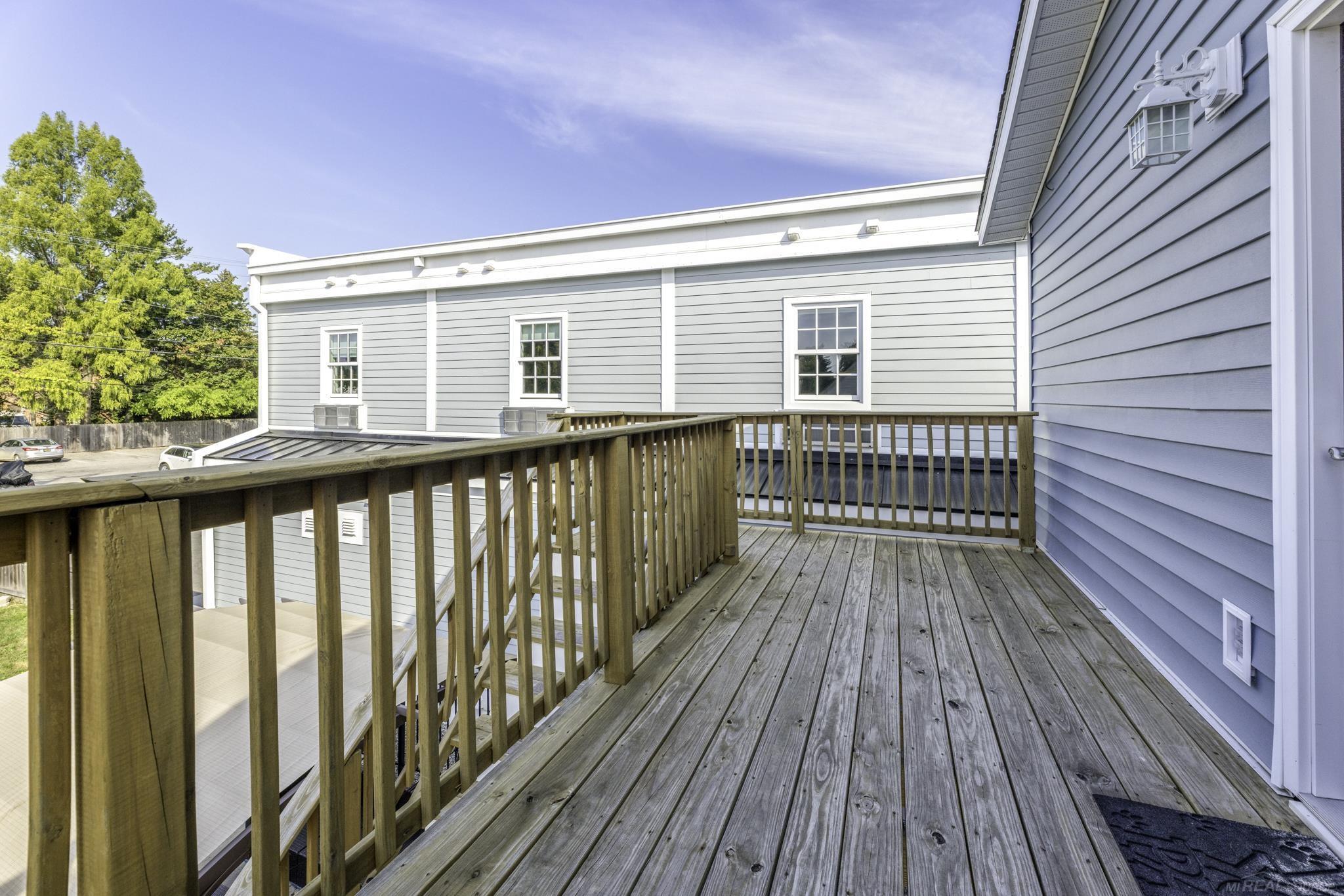 5520 Main Street