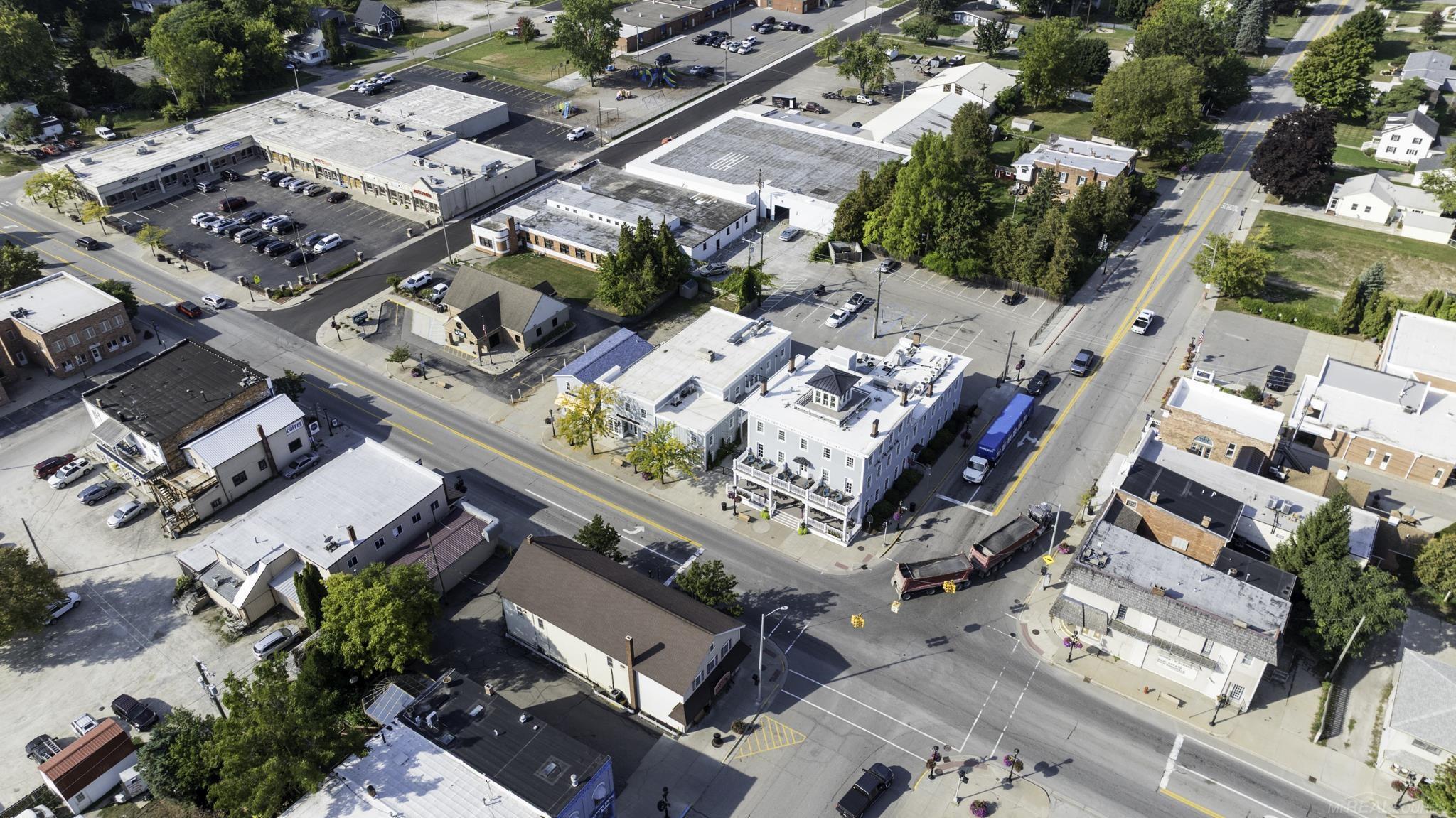 5520 Main Street
