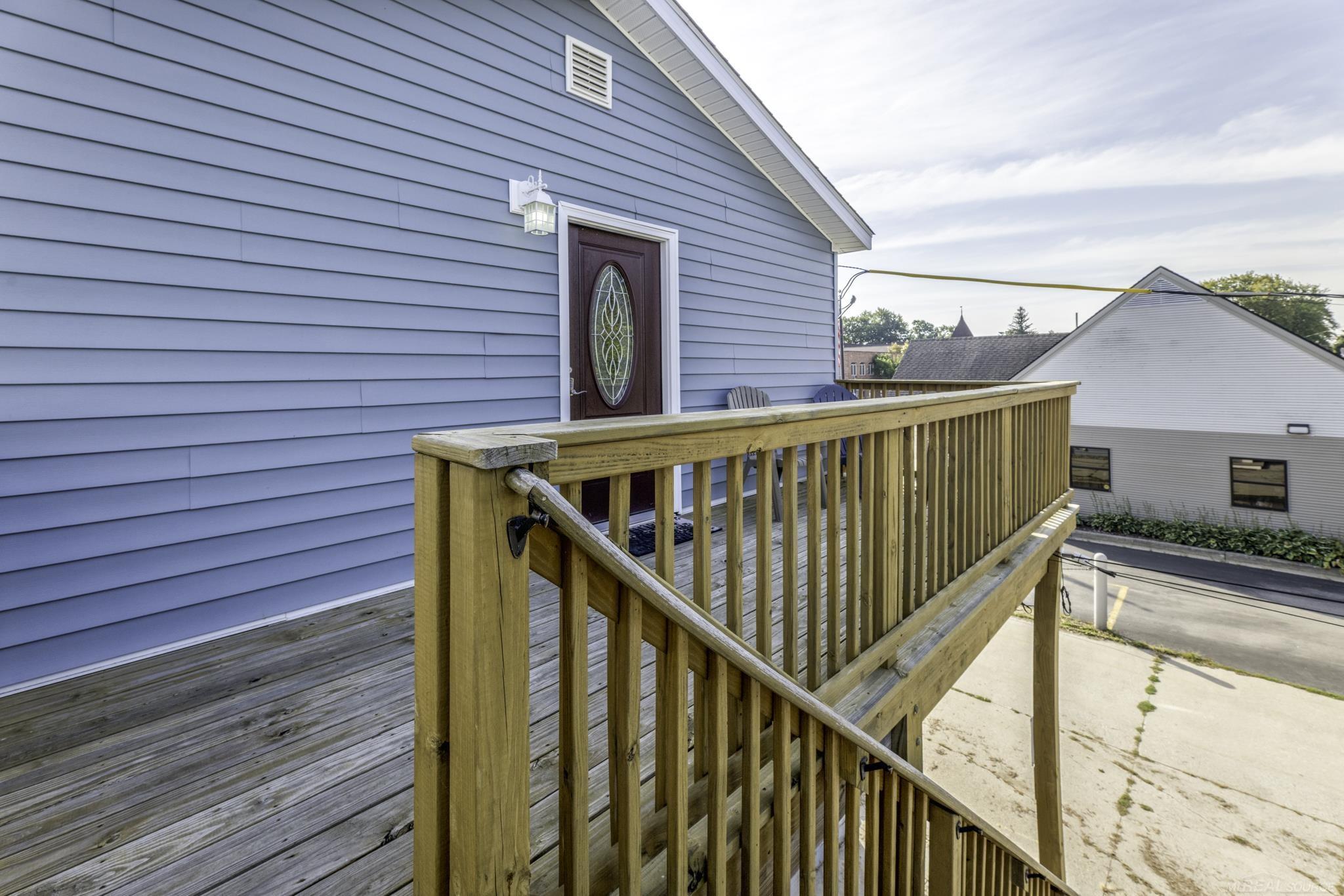 5520 Main Street