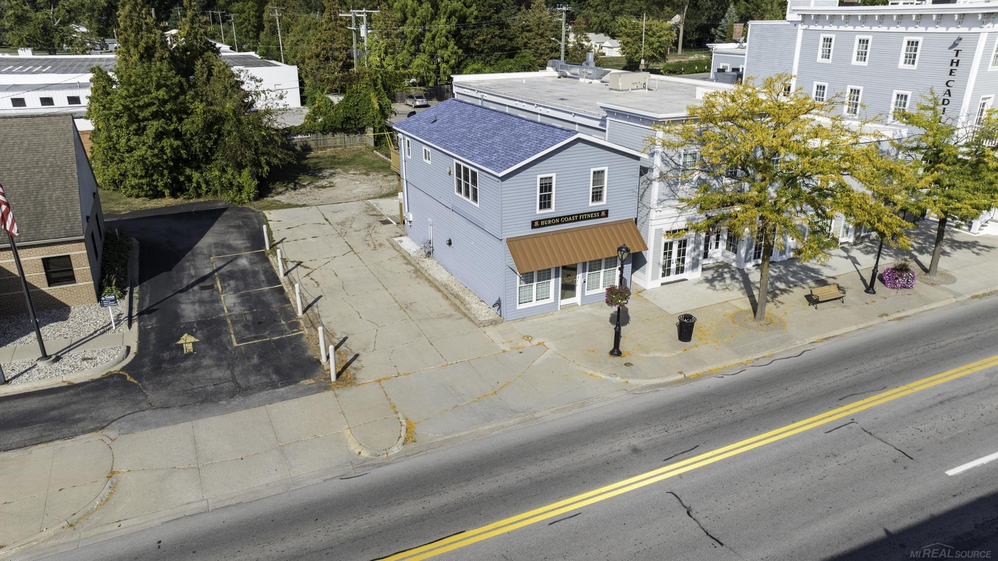 5520 Main Street