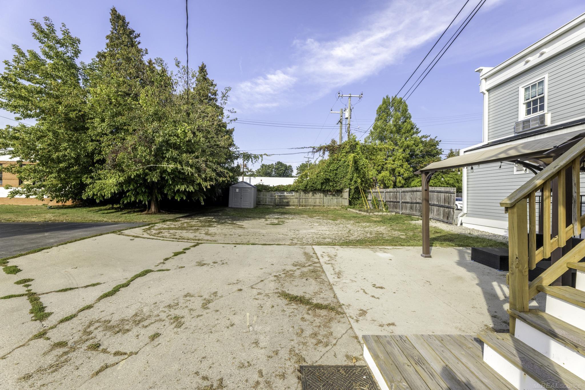 5520 Main Street
