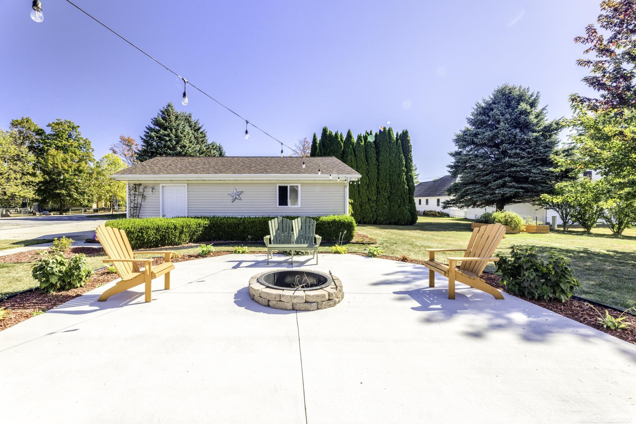 5389 William Drive