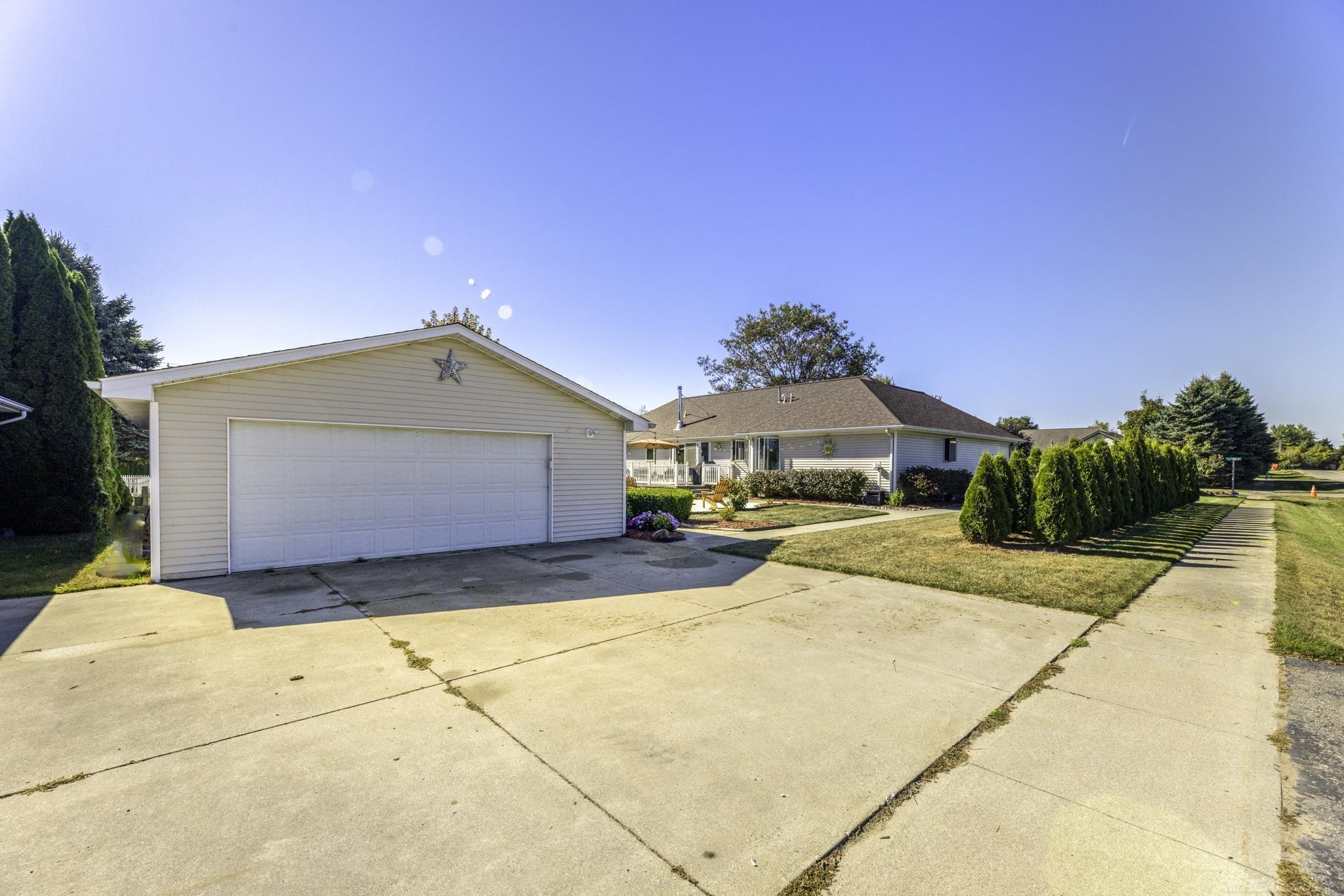 5389 William Drive