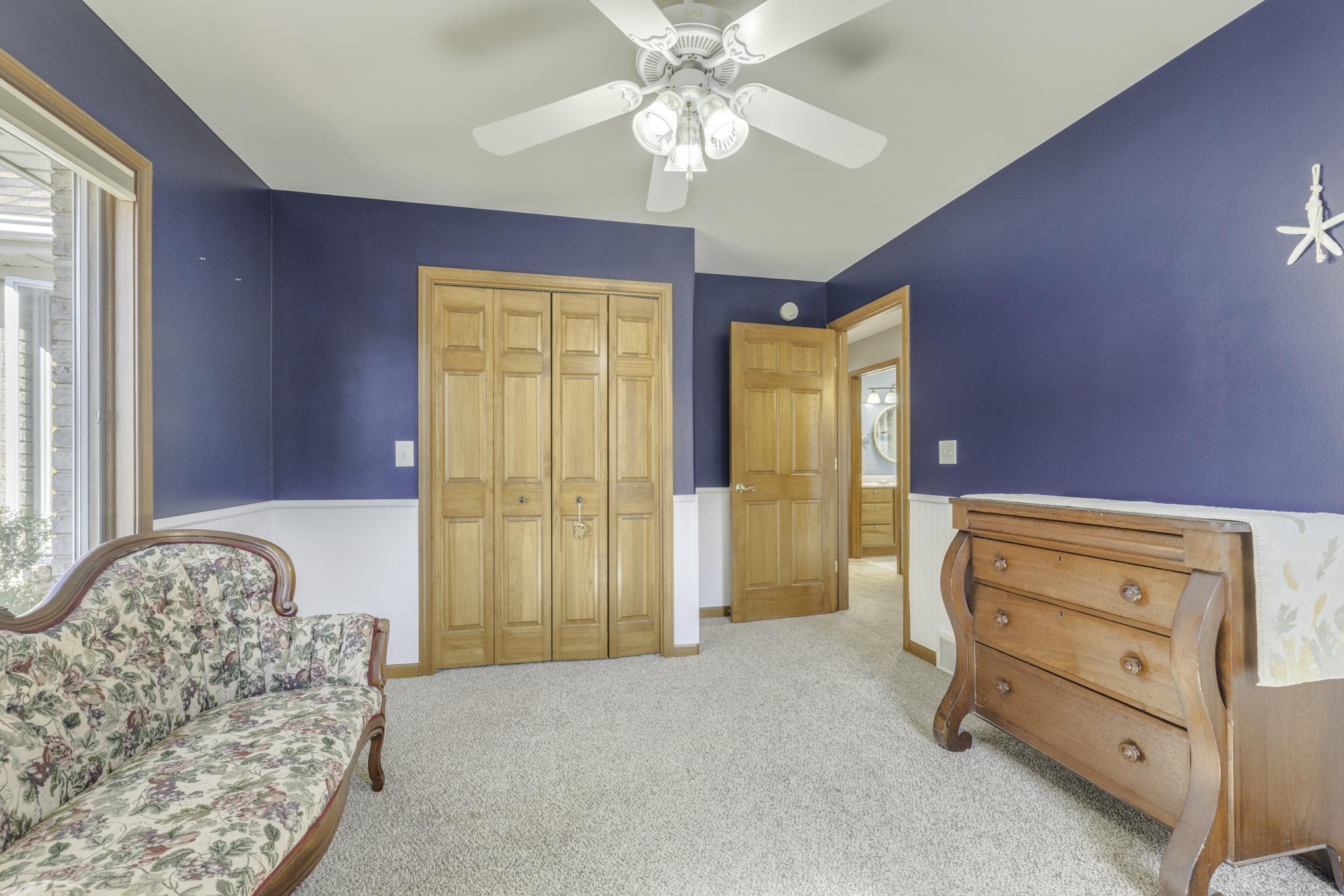 5389 William Drive