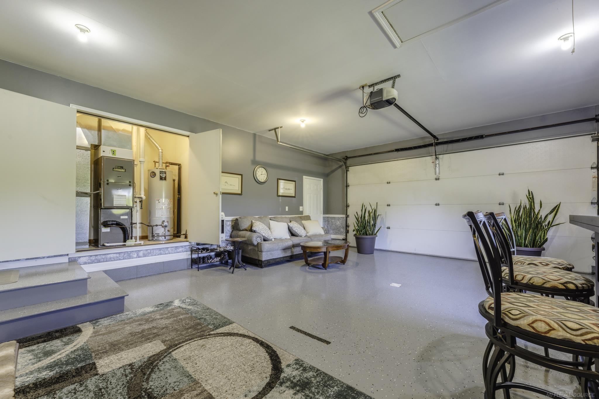 5389 William Drive