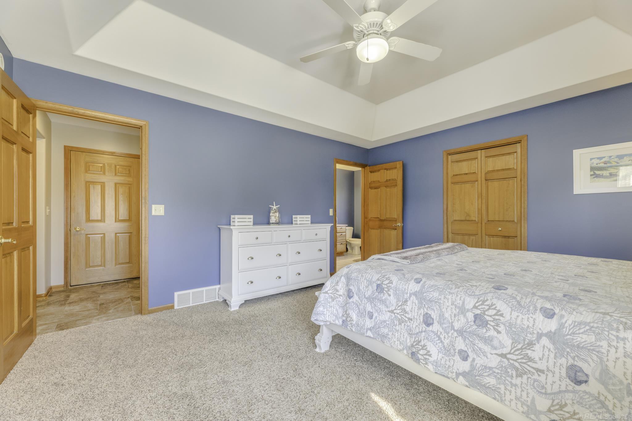 5389 William Drive
