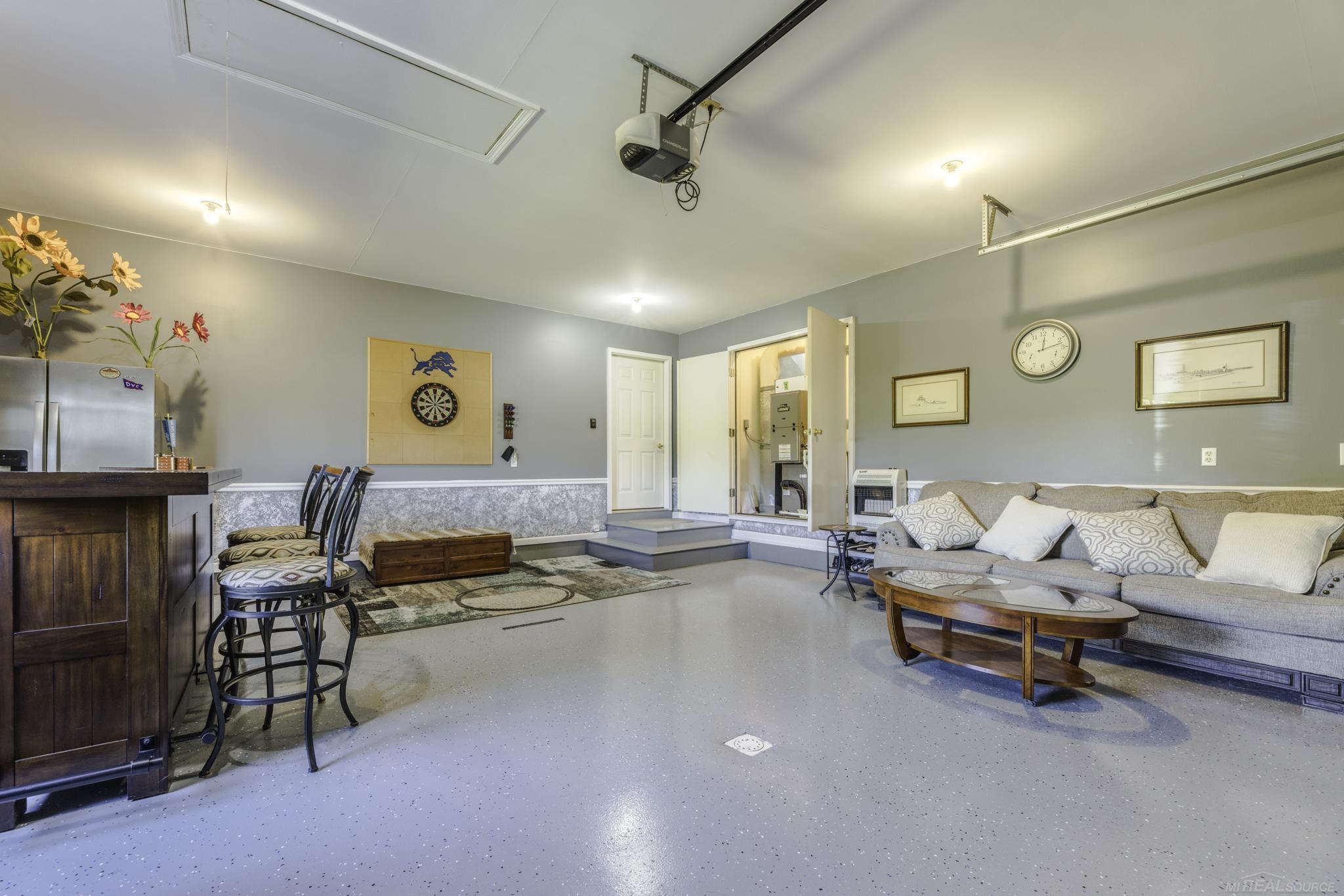 5389 William Drive