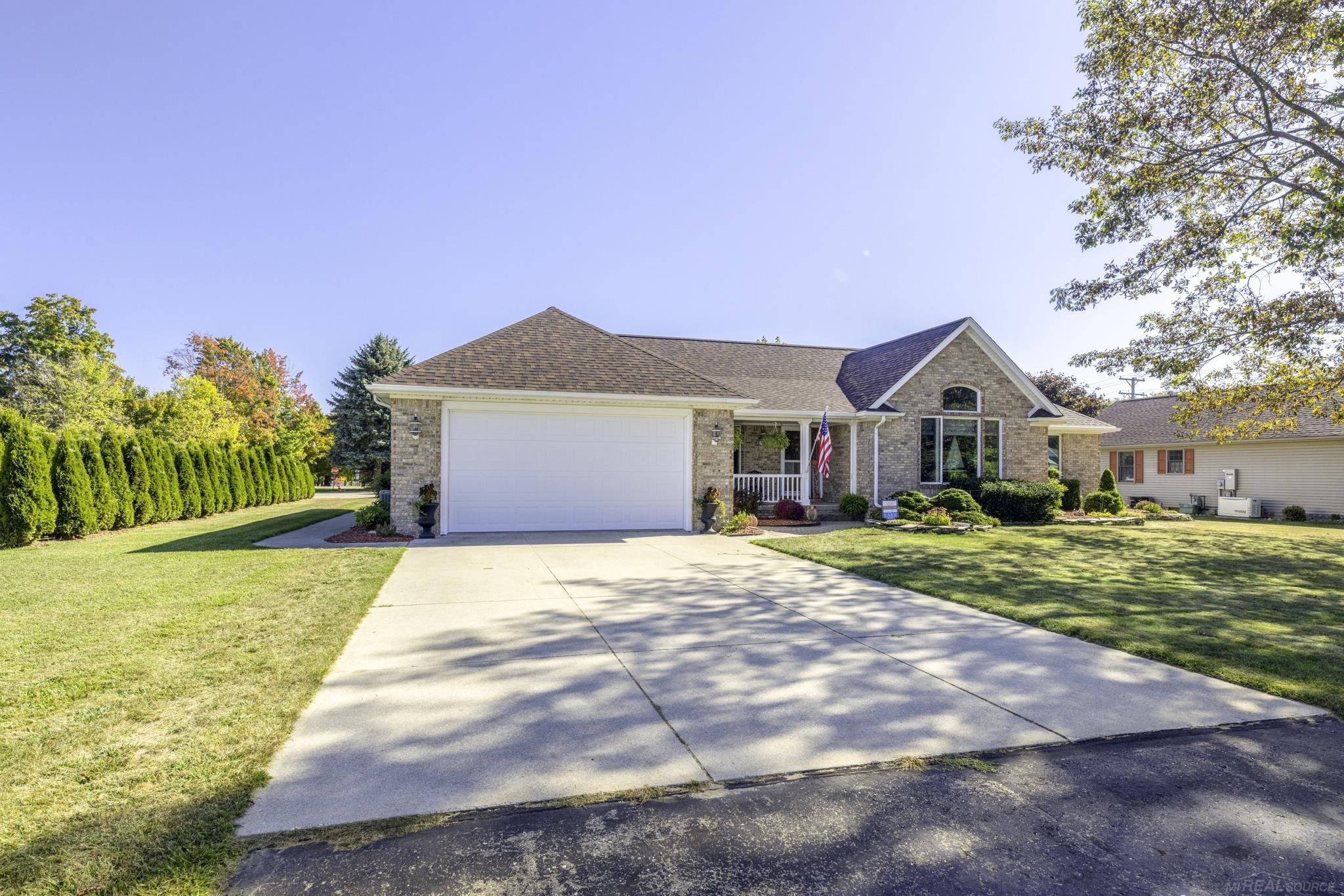 5389 William Drive