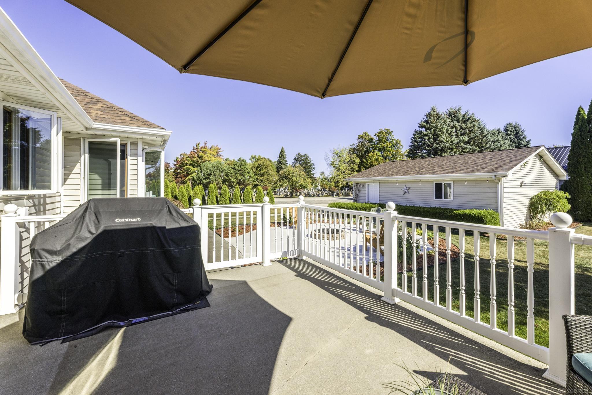 5389 William Drive