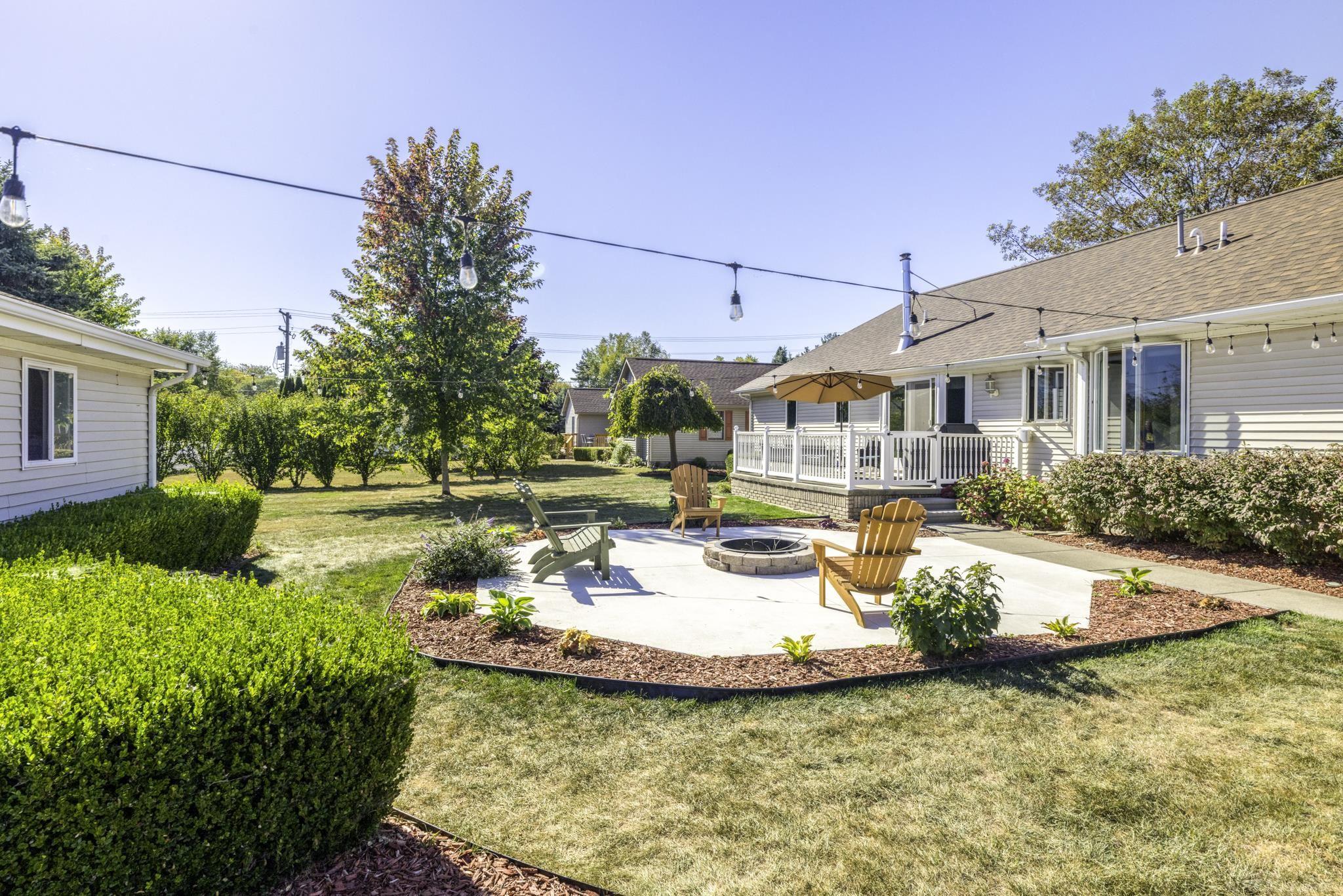 5389 William Drive
