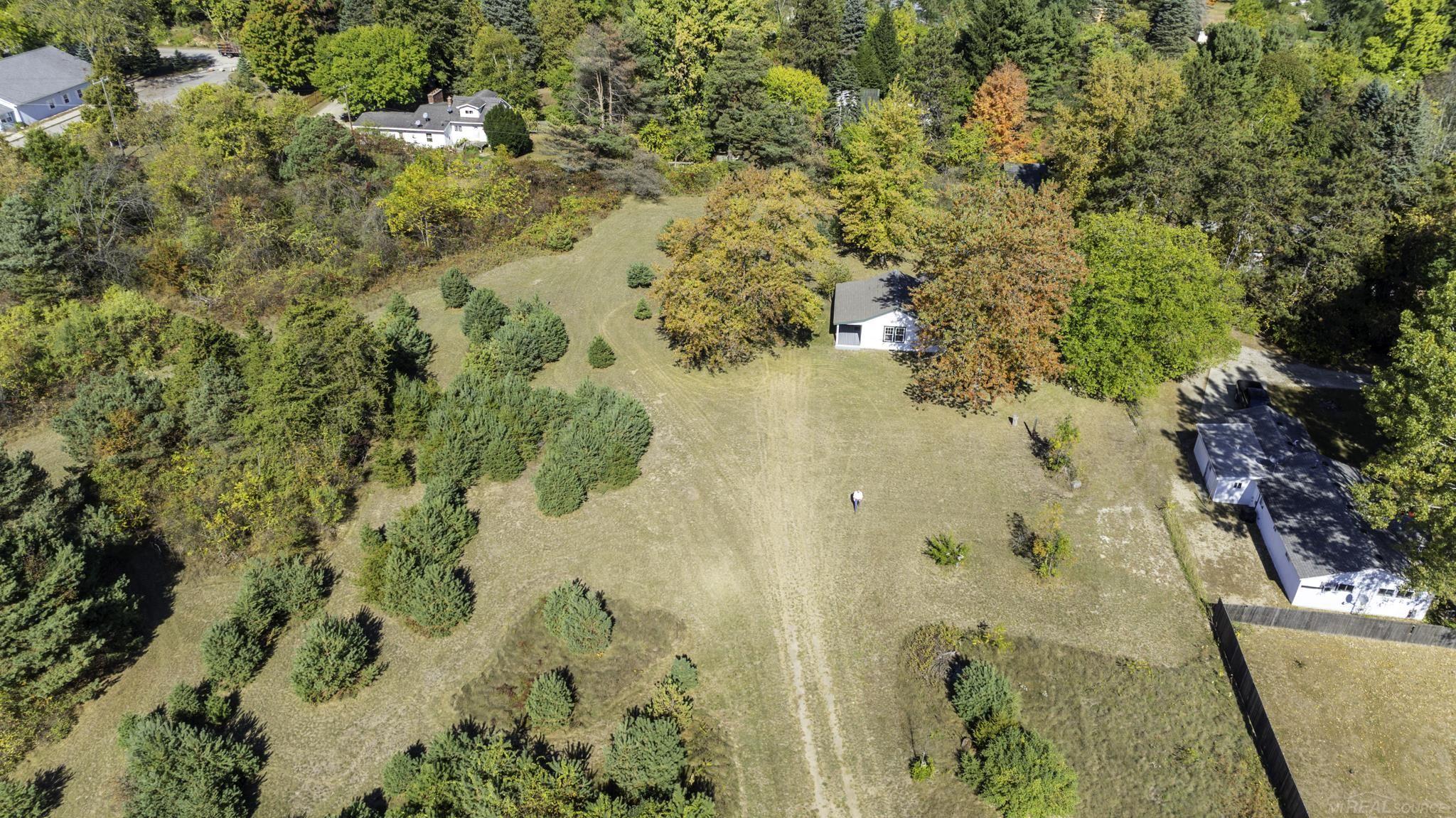 8027 Lakeshore Road
