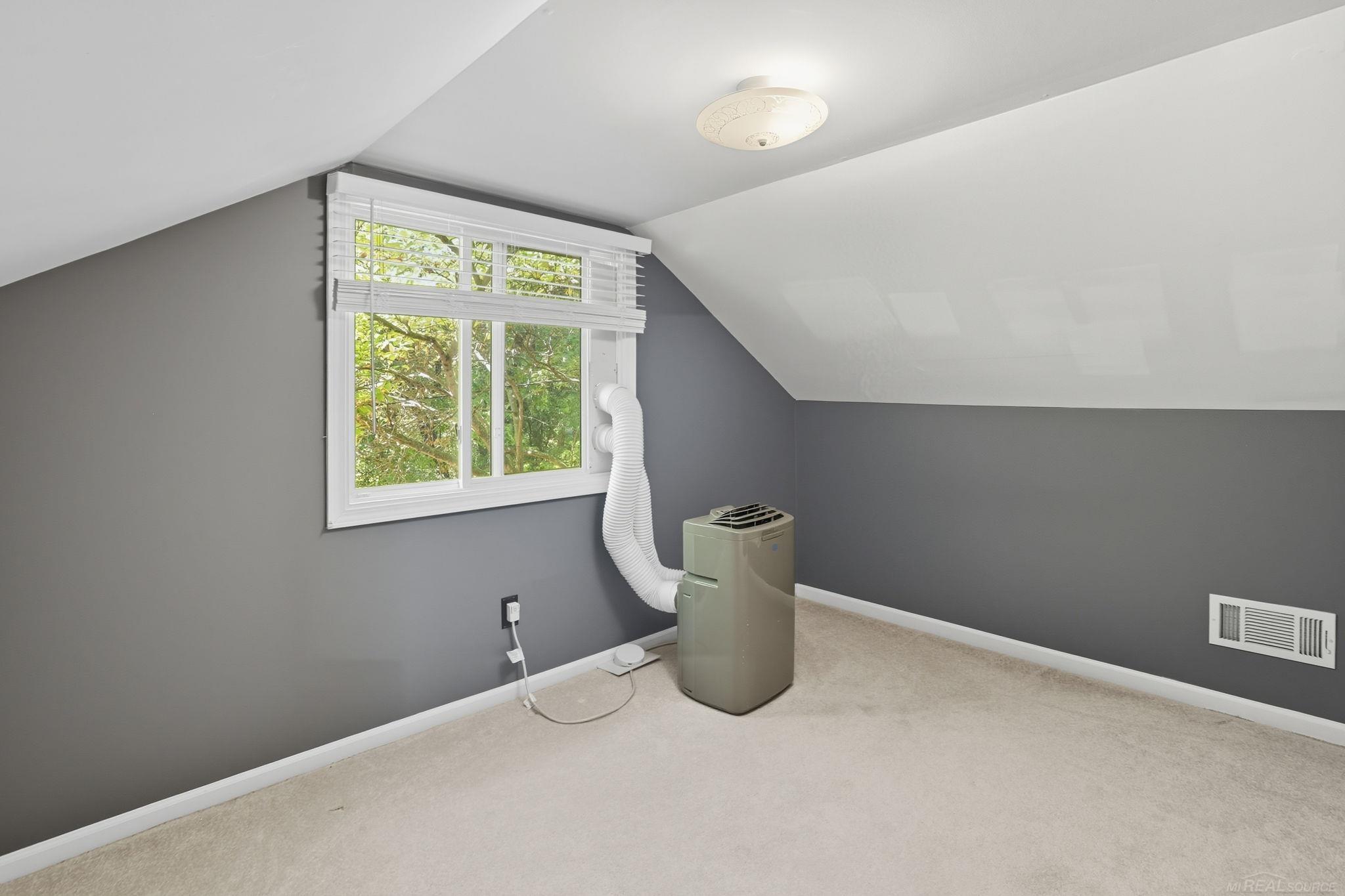 4936 Neosho Drive