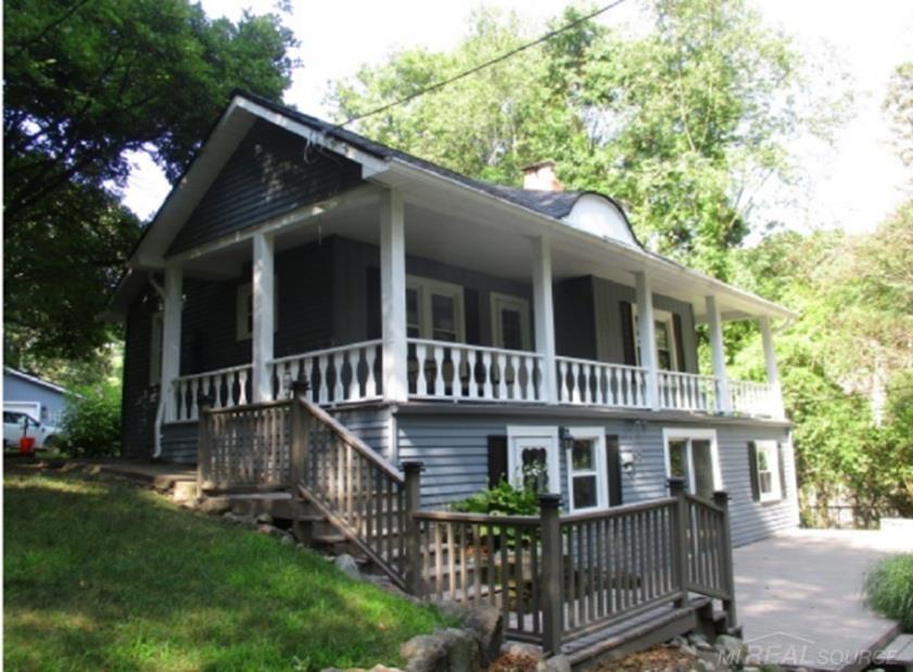4936 Neosho Drive