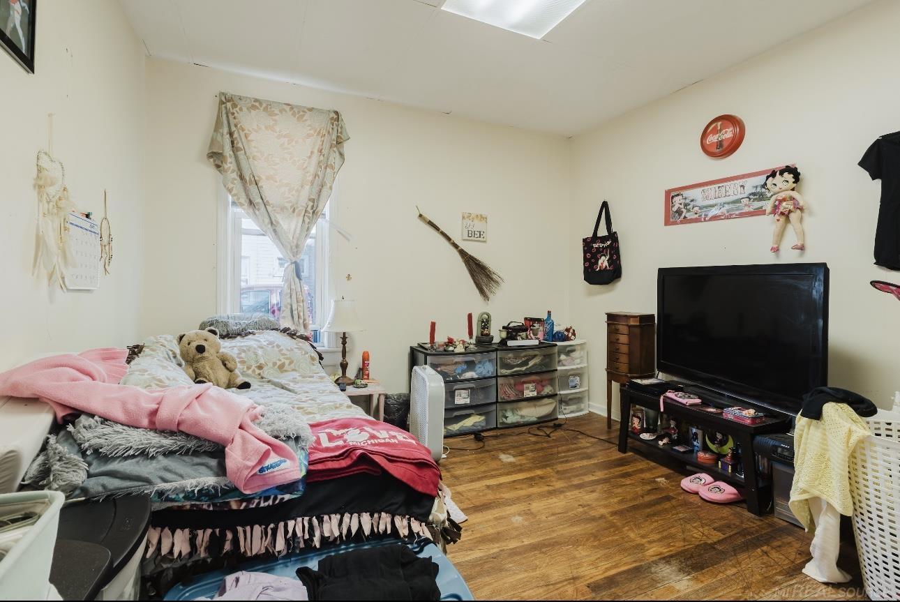 1018 12th Street