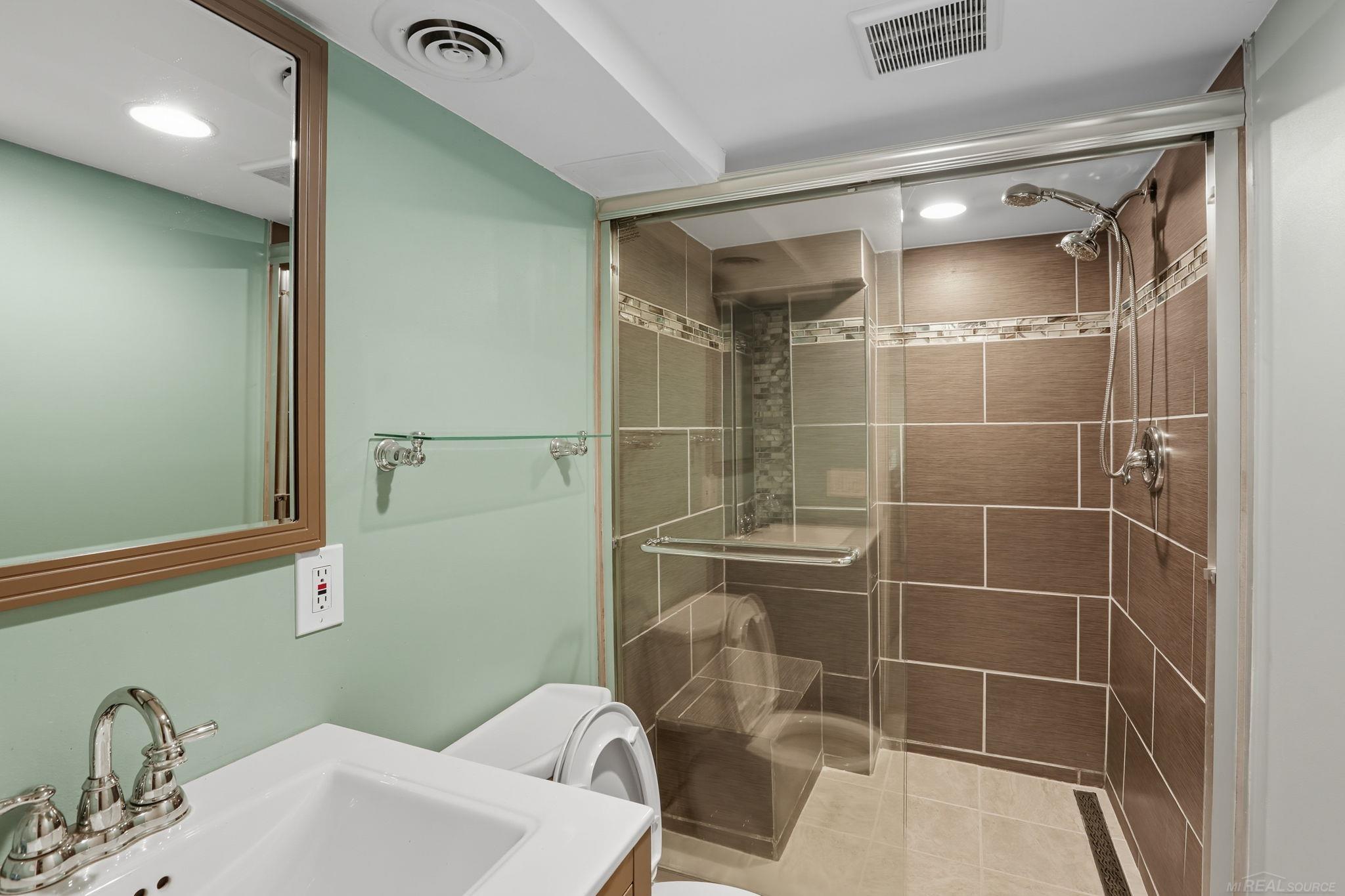 1105 Kirts Boulevard # C