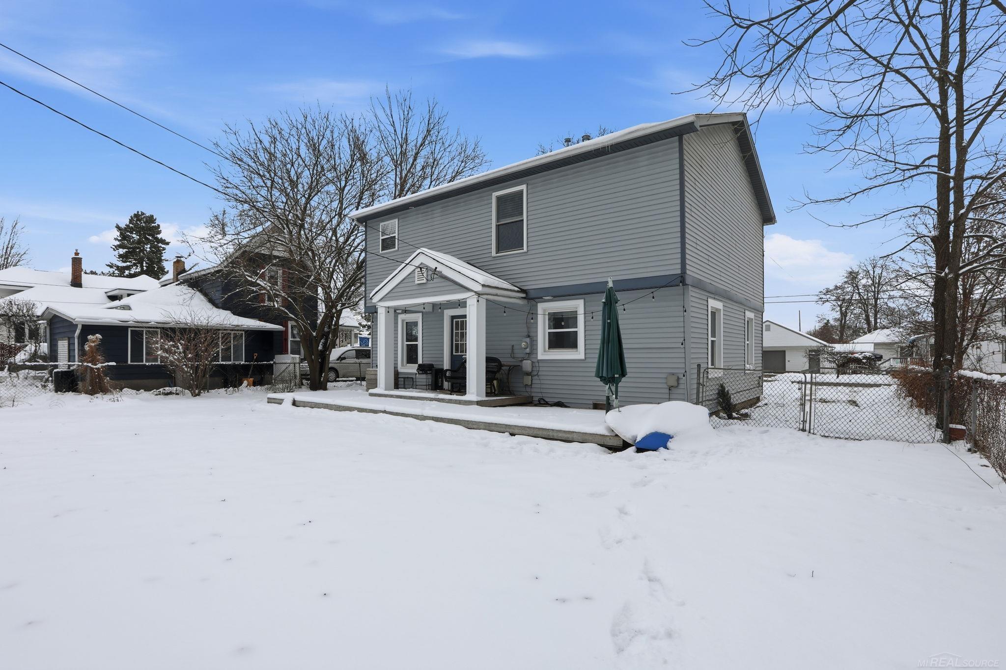 21 N Andrews Street