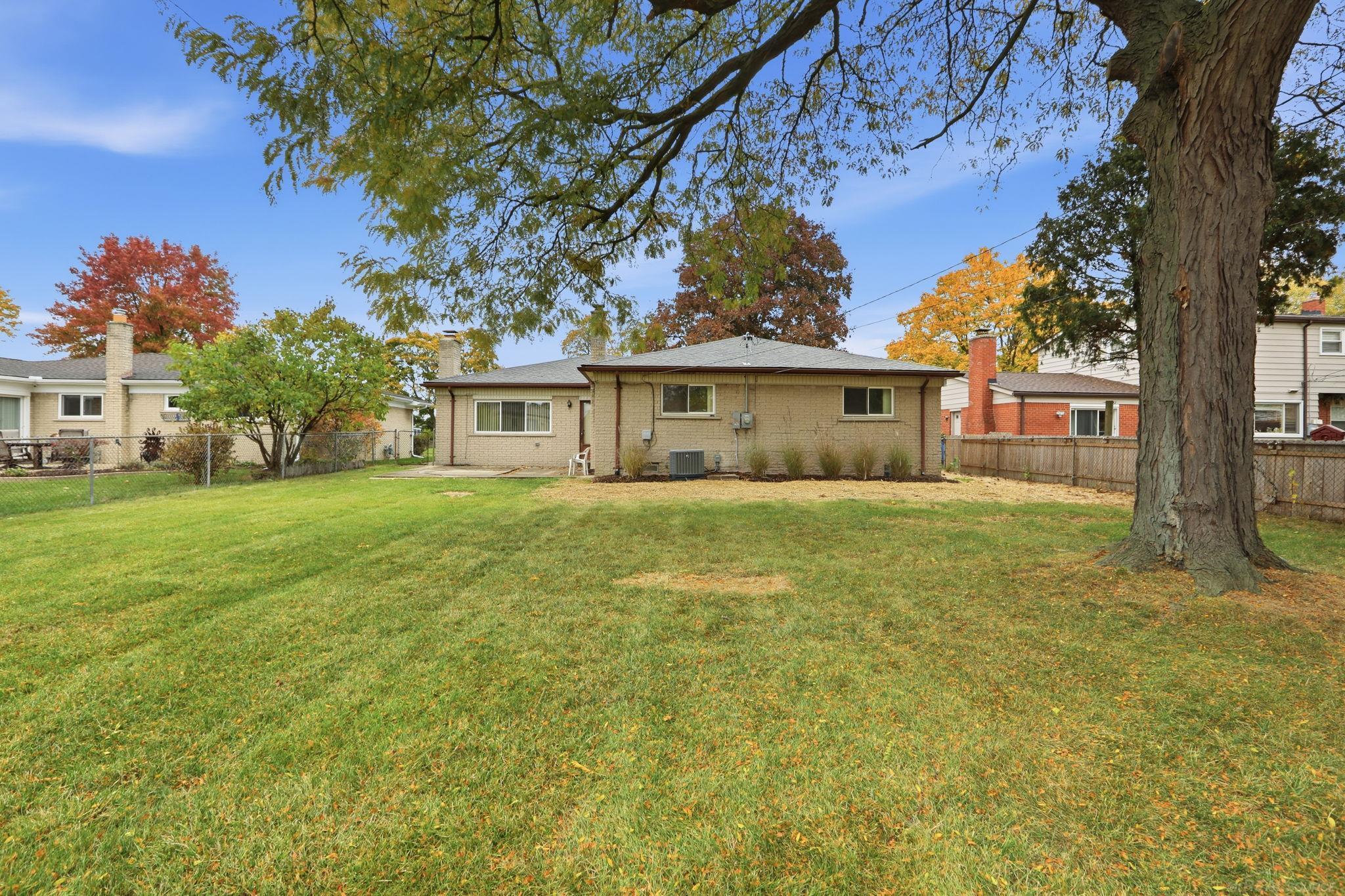 11220 Canterbury Drive