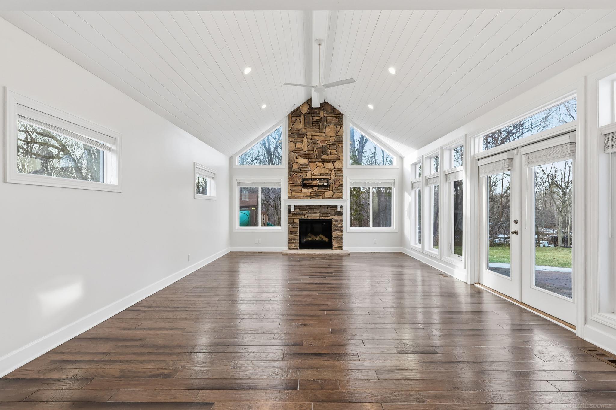 1193 Barneswood Lane