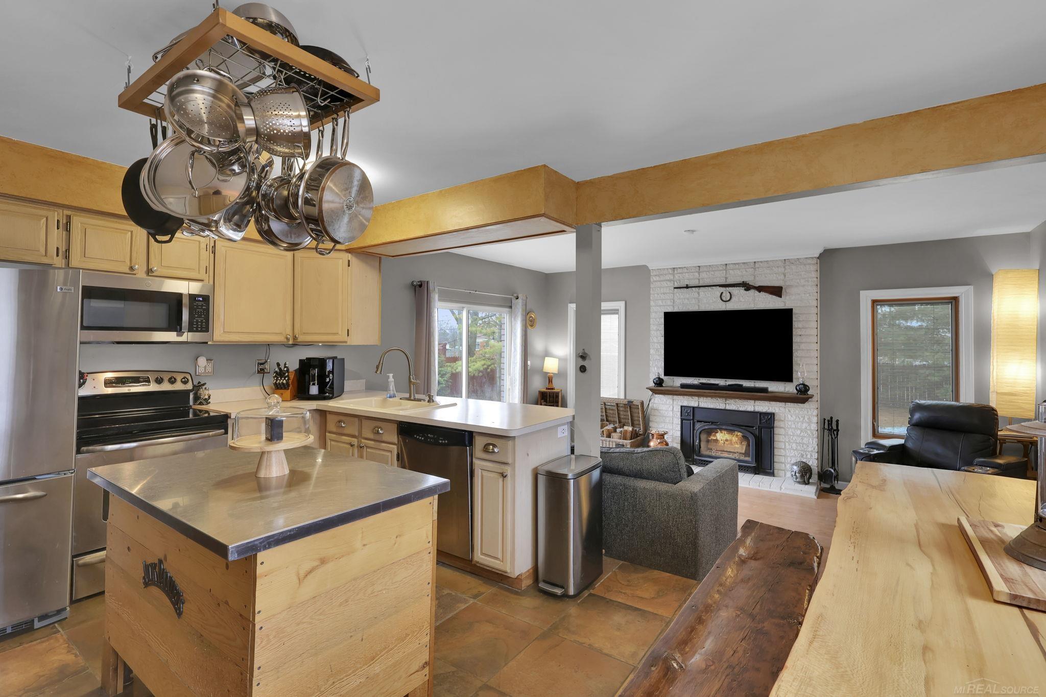45077 Hecker Drive