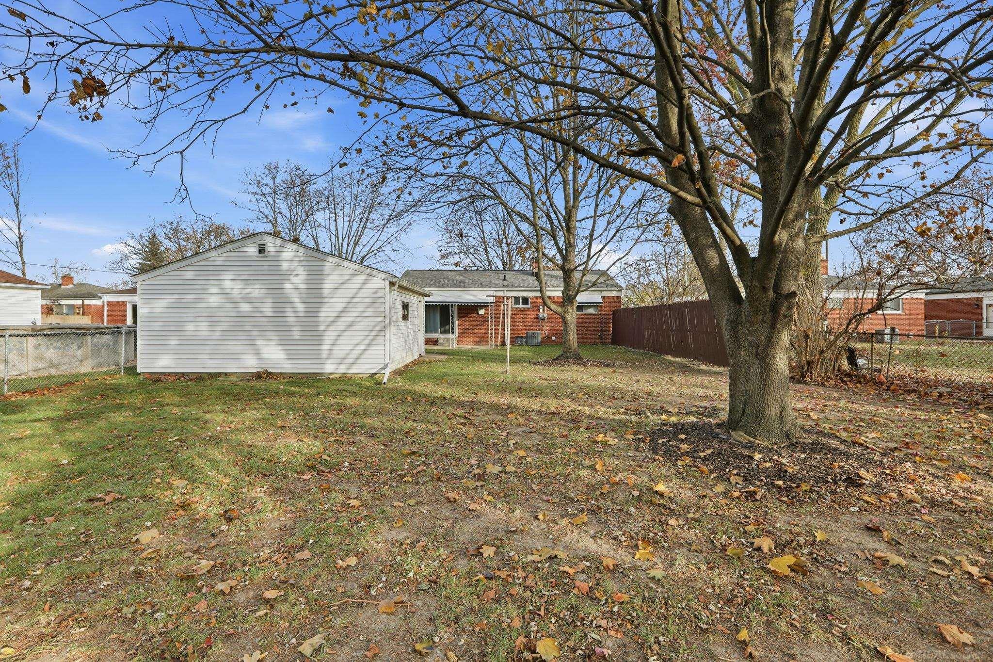 30045 N Iroquois Drive