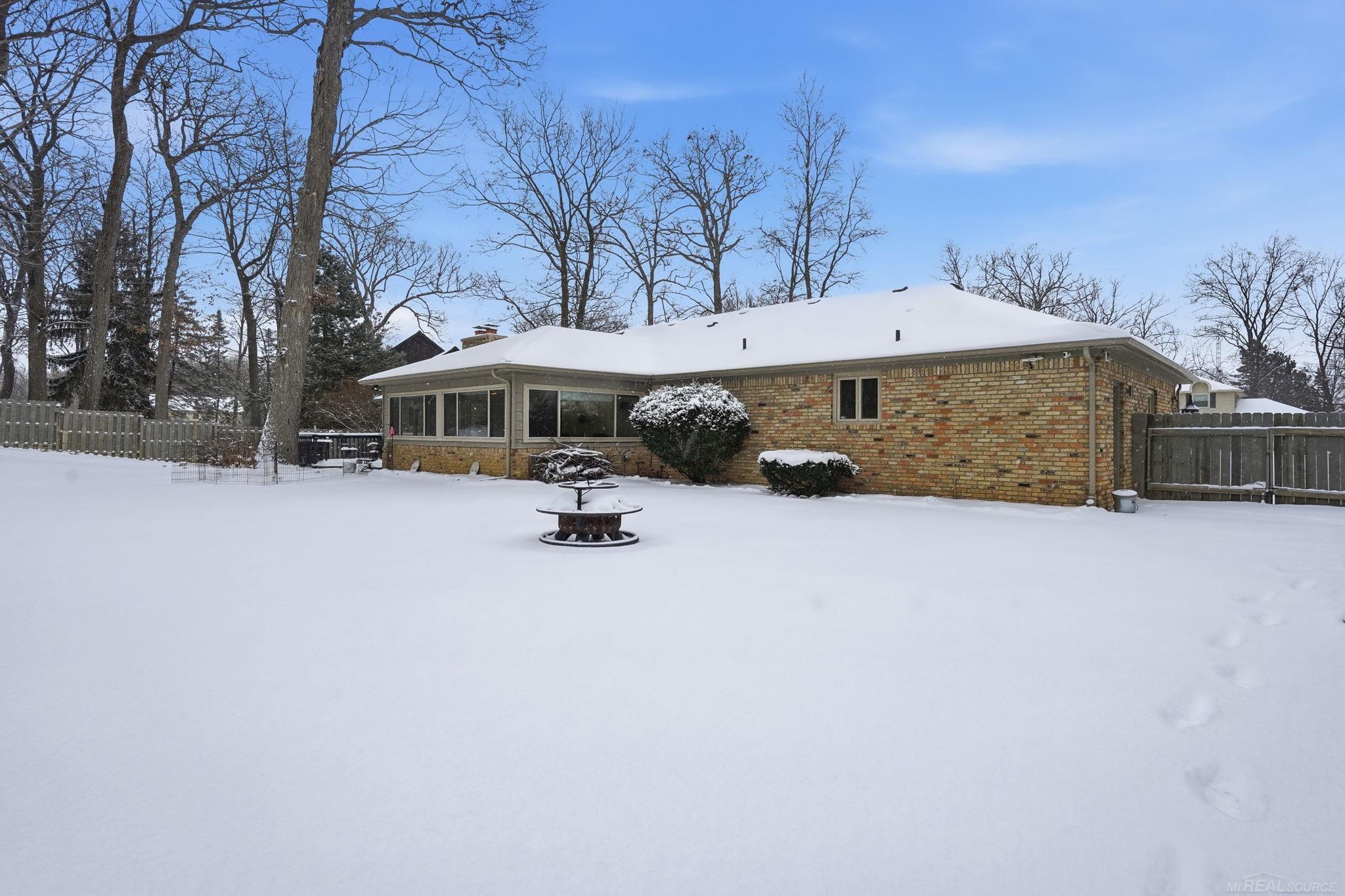 6325 Kings Pointe Road