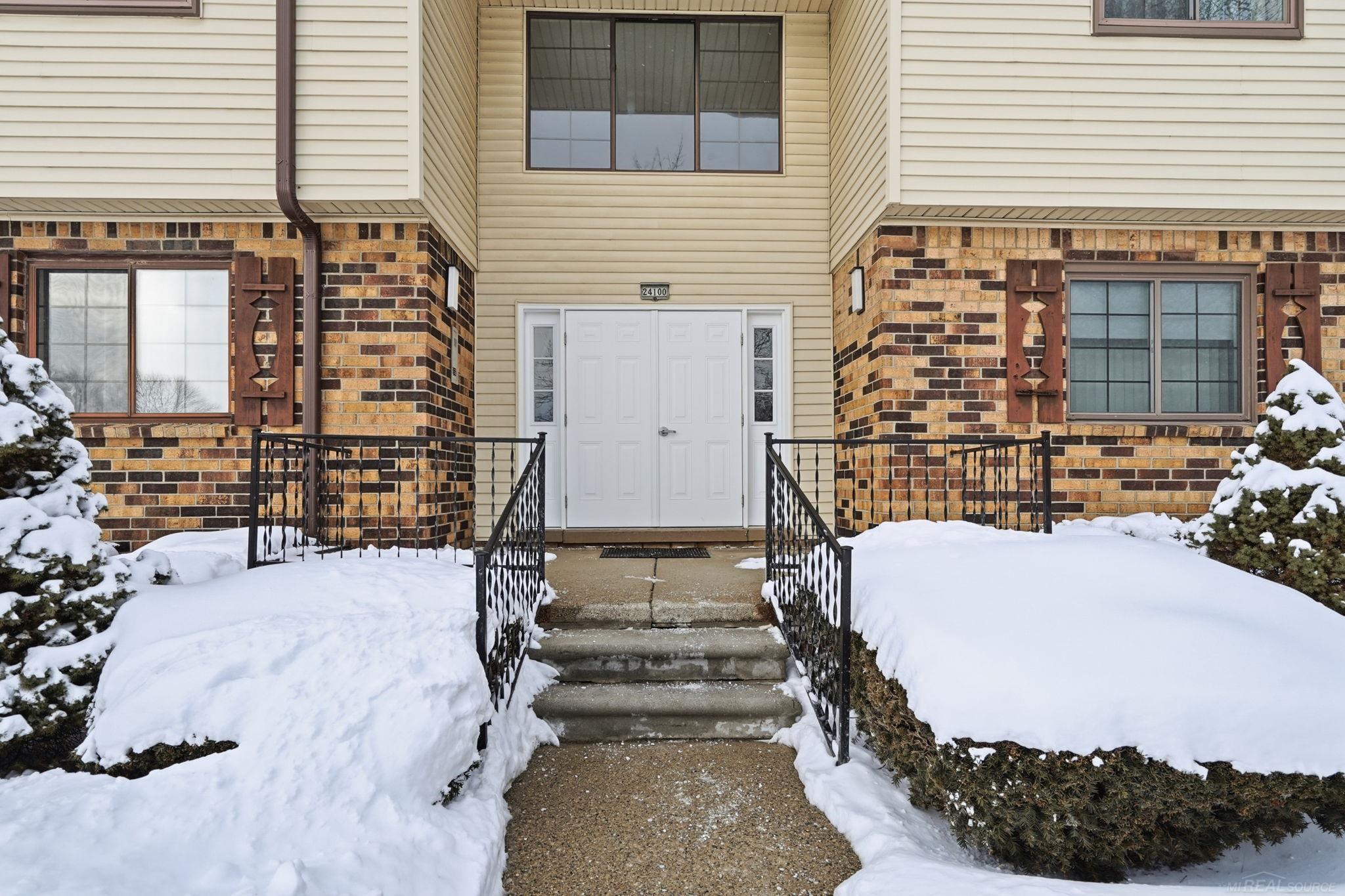 24100 Wildbrook Court