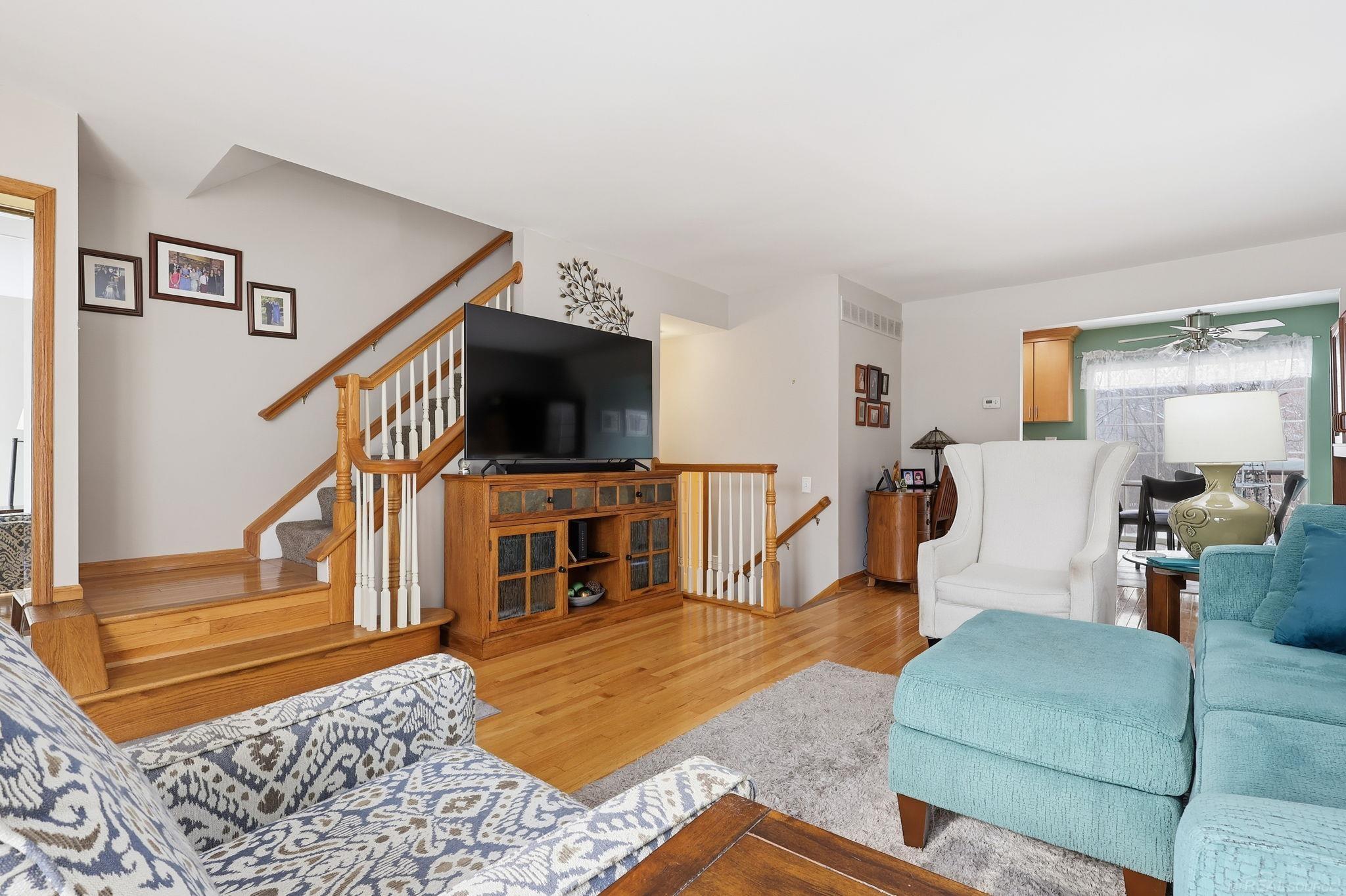 1535 Surrey Lane
