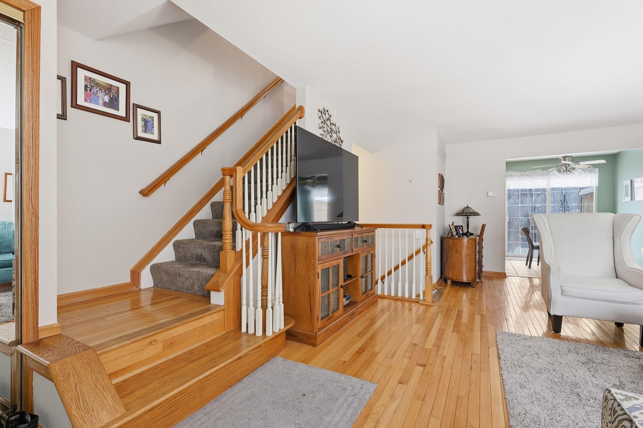 1535 Surrey Lane