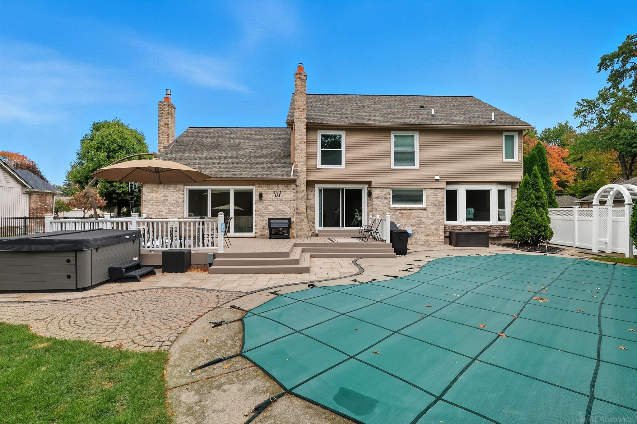 13848 Woodsett Court