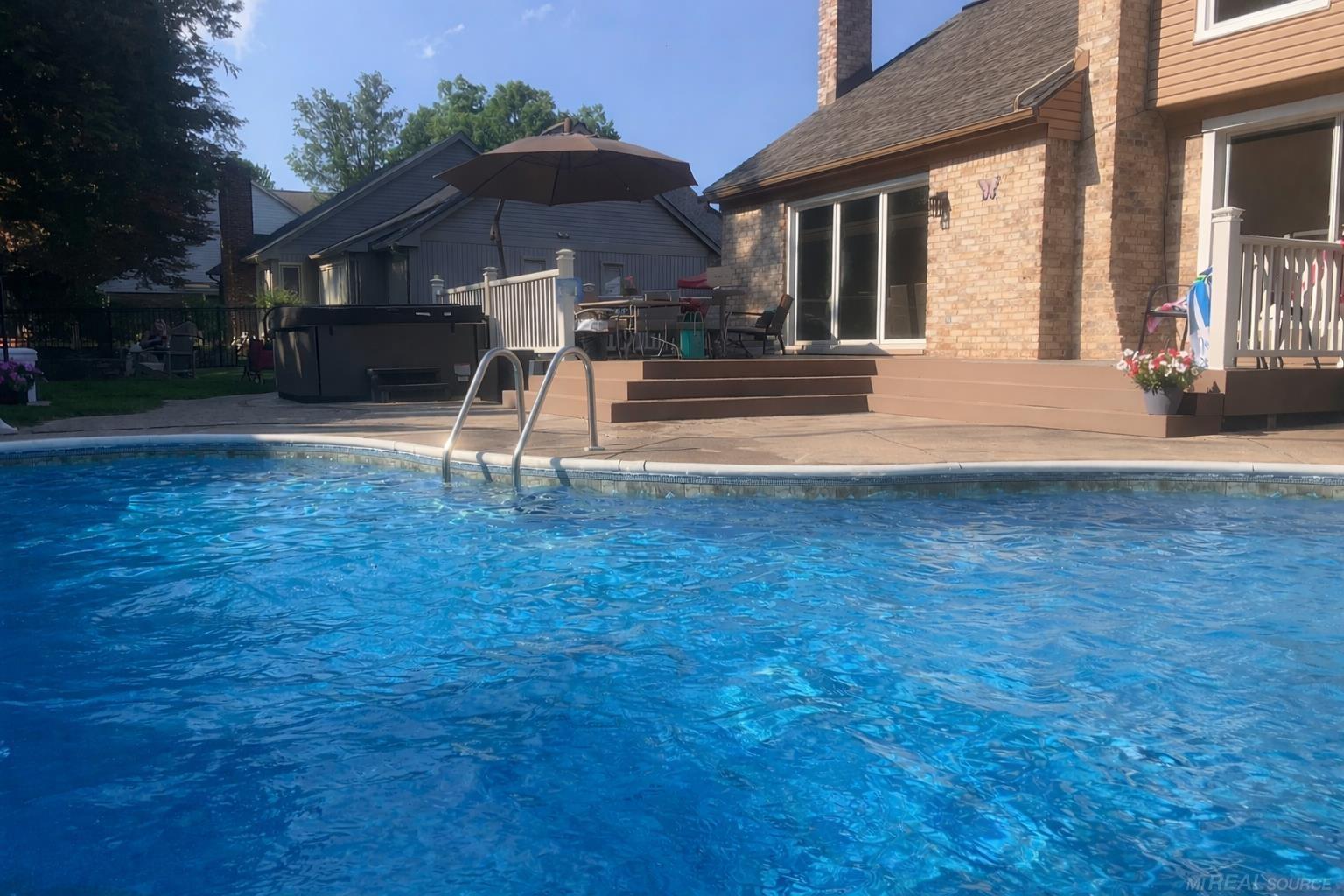 13848 Woodsett Court