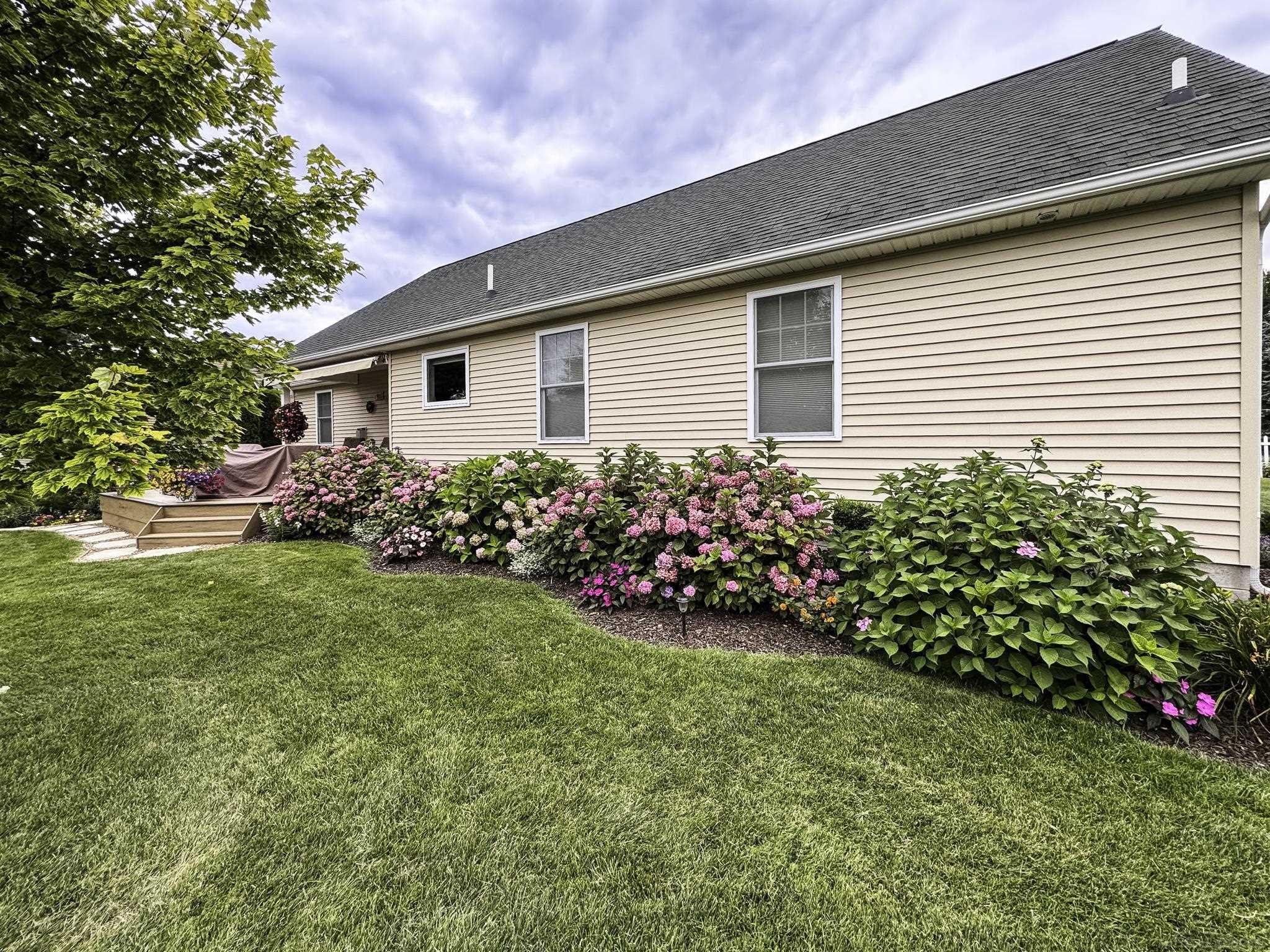 7006 Greenbush Lane