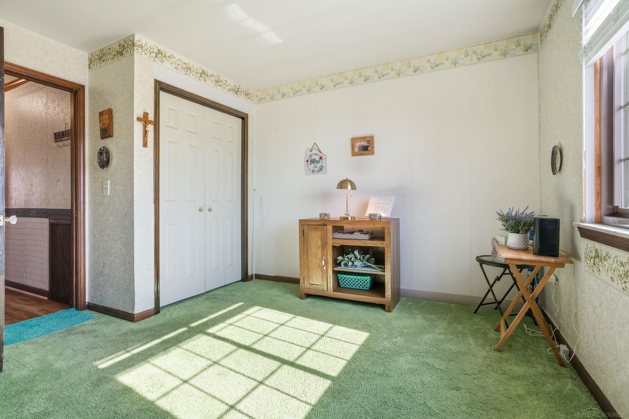 5301 Rene Drive UNIT 105 Unit: BLDG 27 UNIT 105
