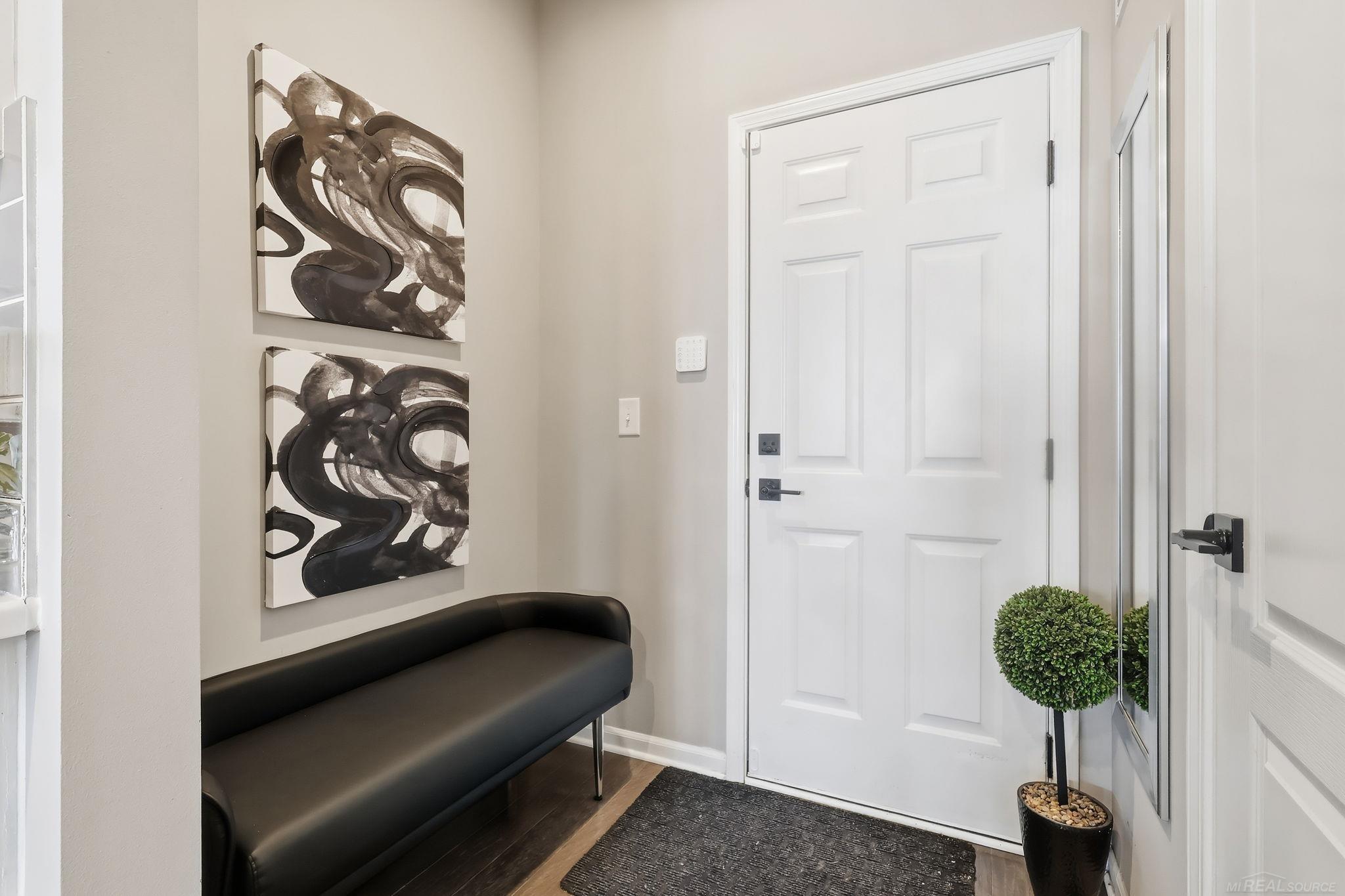 4877 Broomfield Way