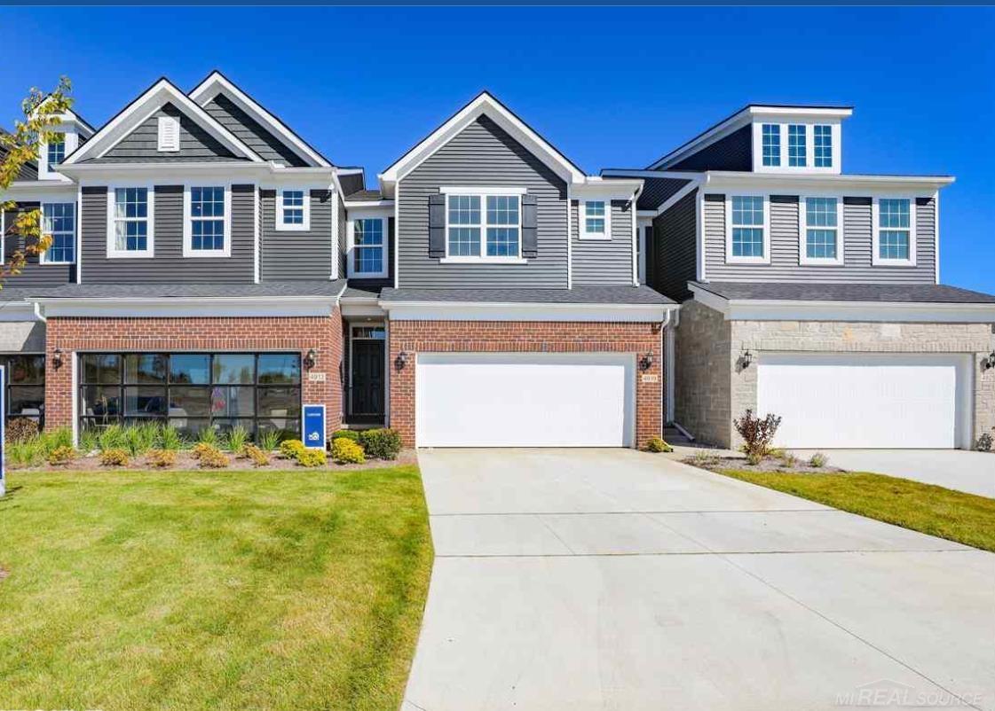 4877 Broomfield Way