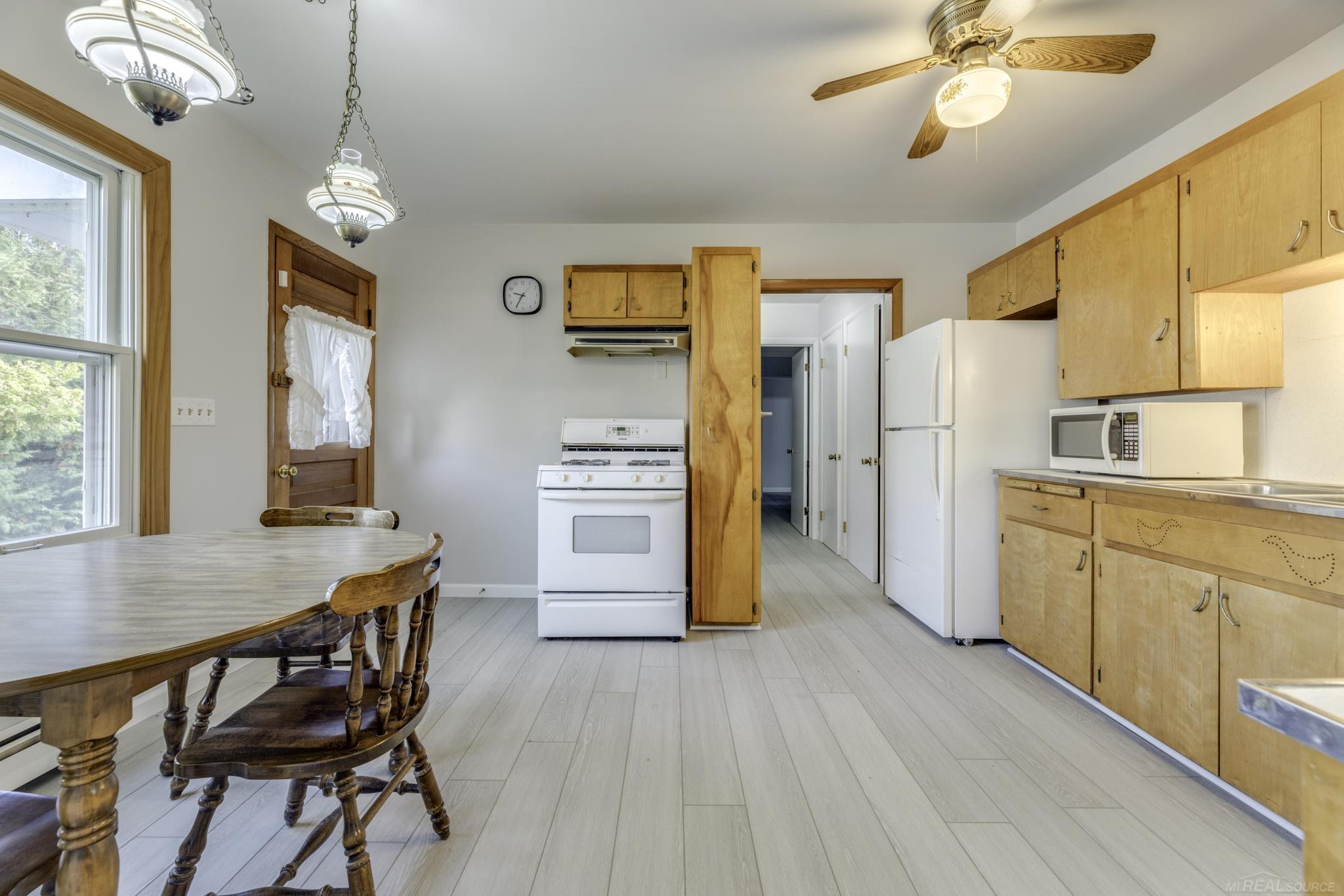7261 Dogwood Road