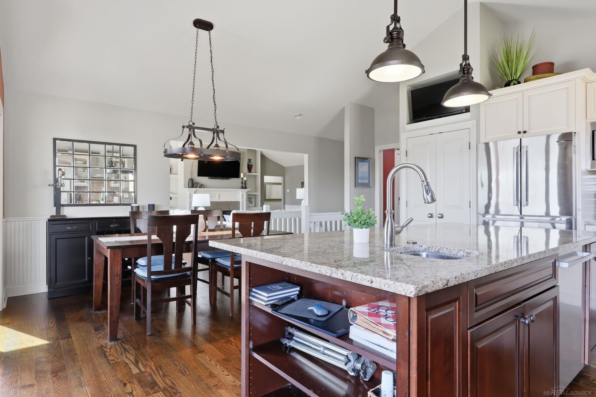 5277 Coulter Lake Trail