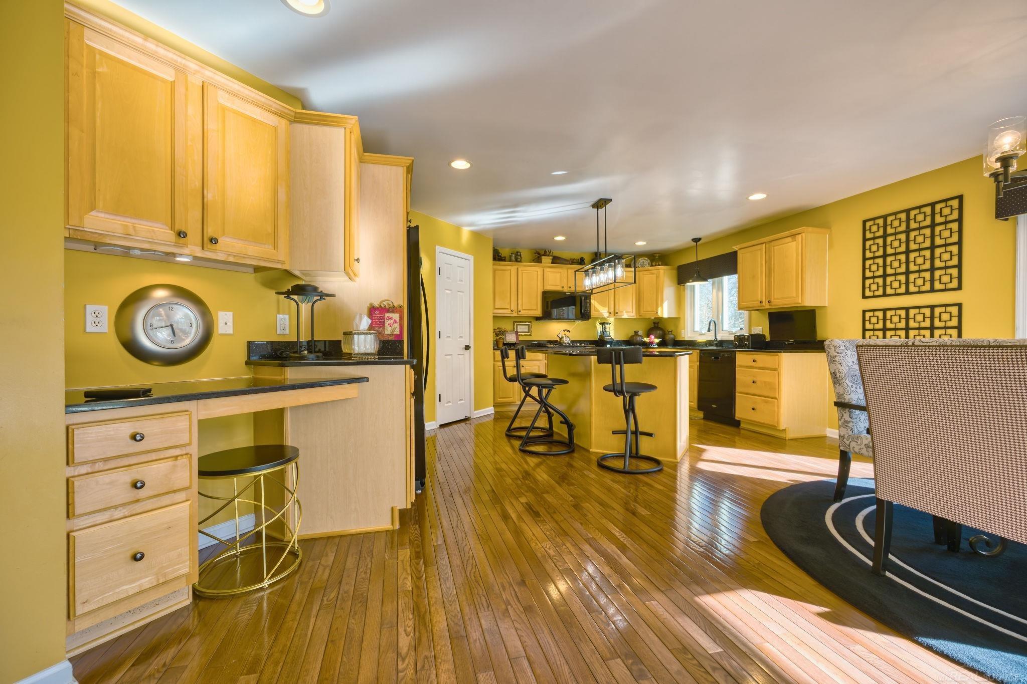 41243 Scarborough Lane