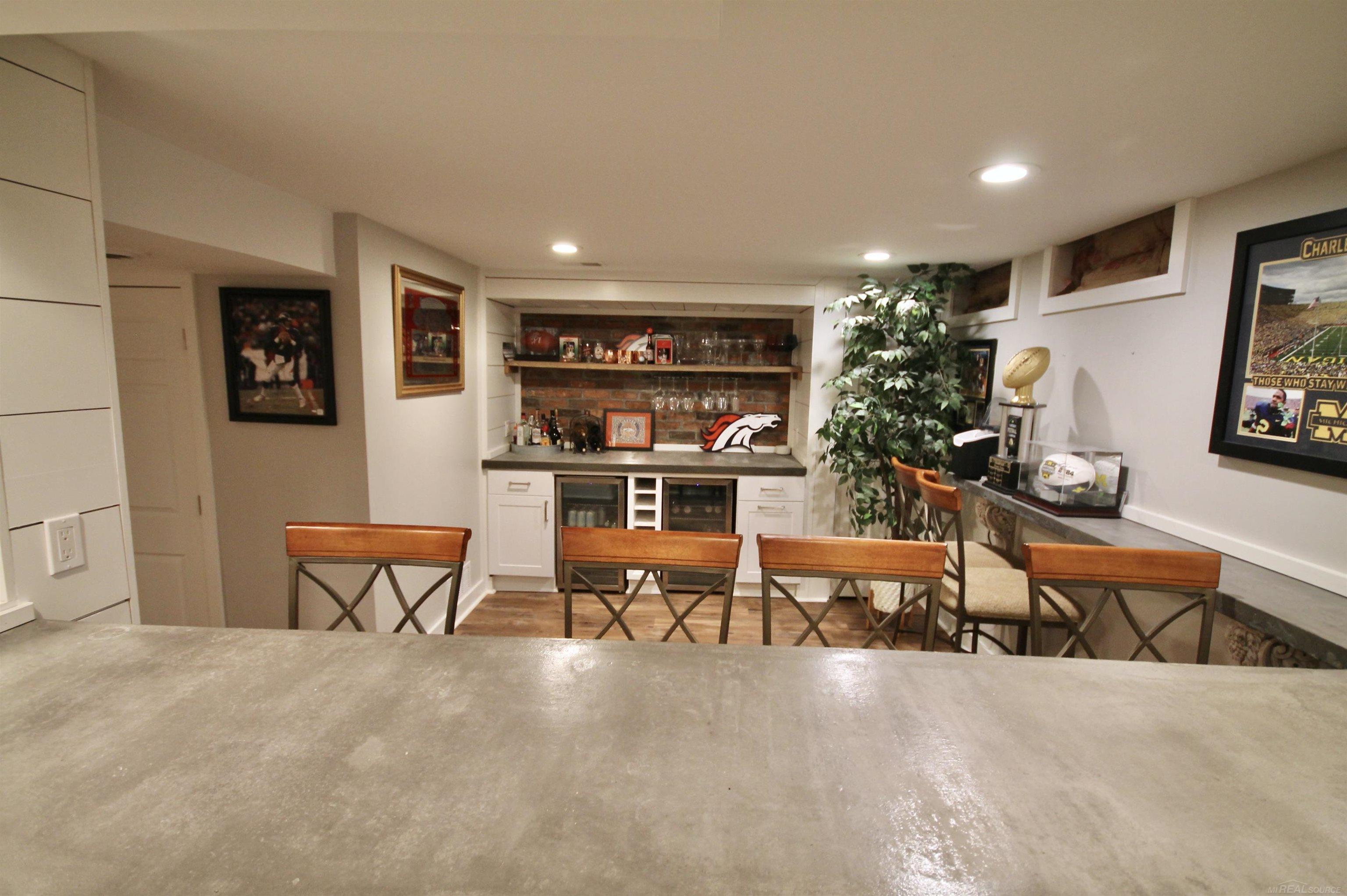 1596 Colony Drive