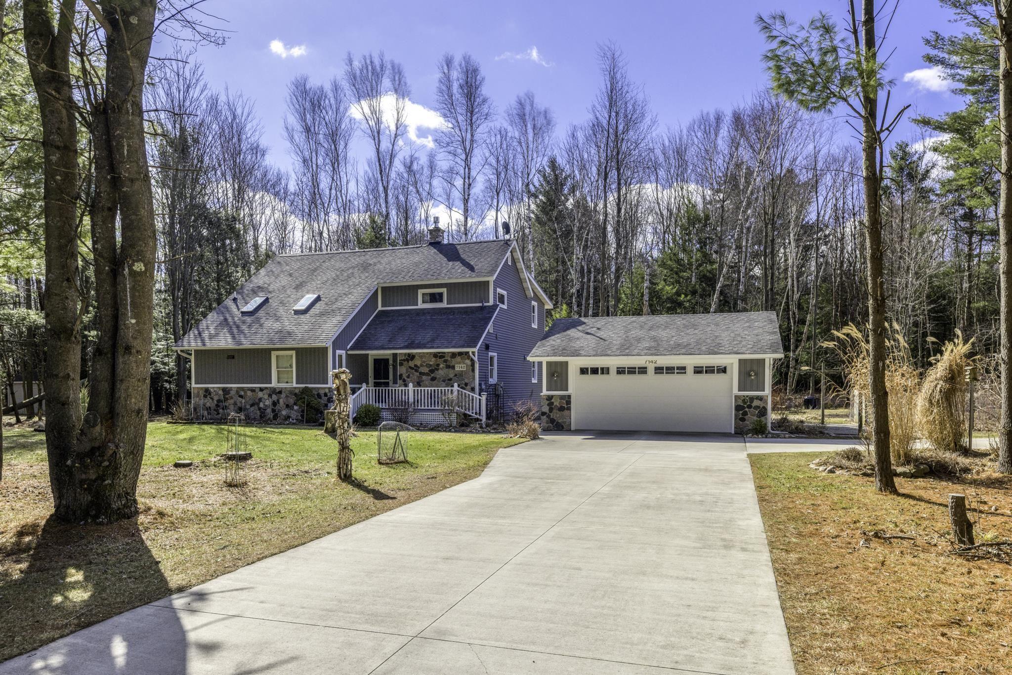 7142 Aitken Road