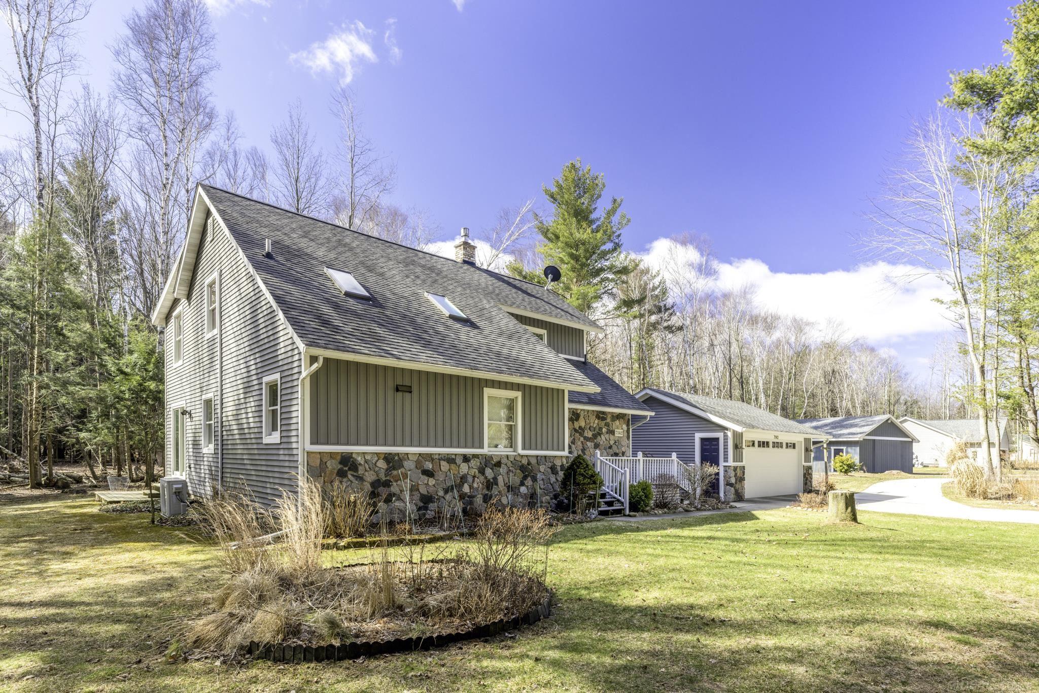 7142 Aitken Road