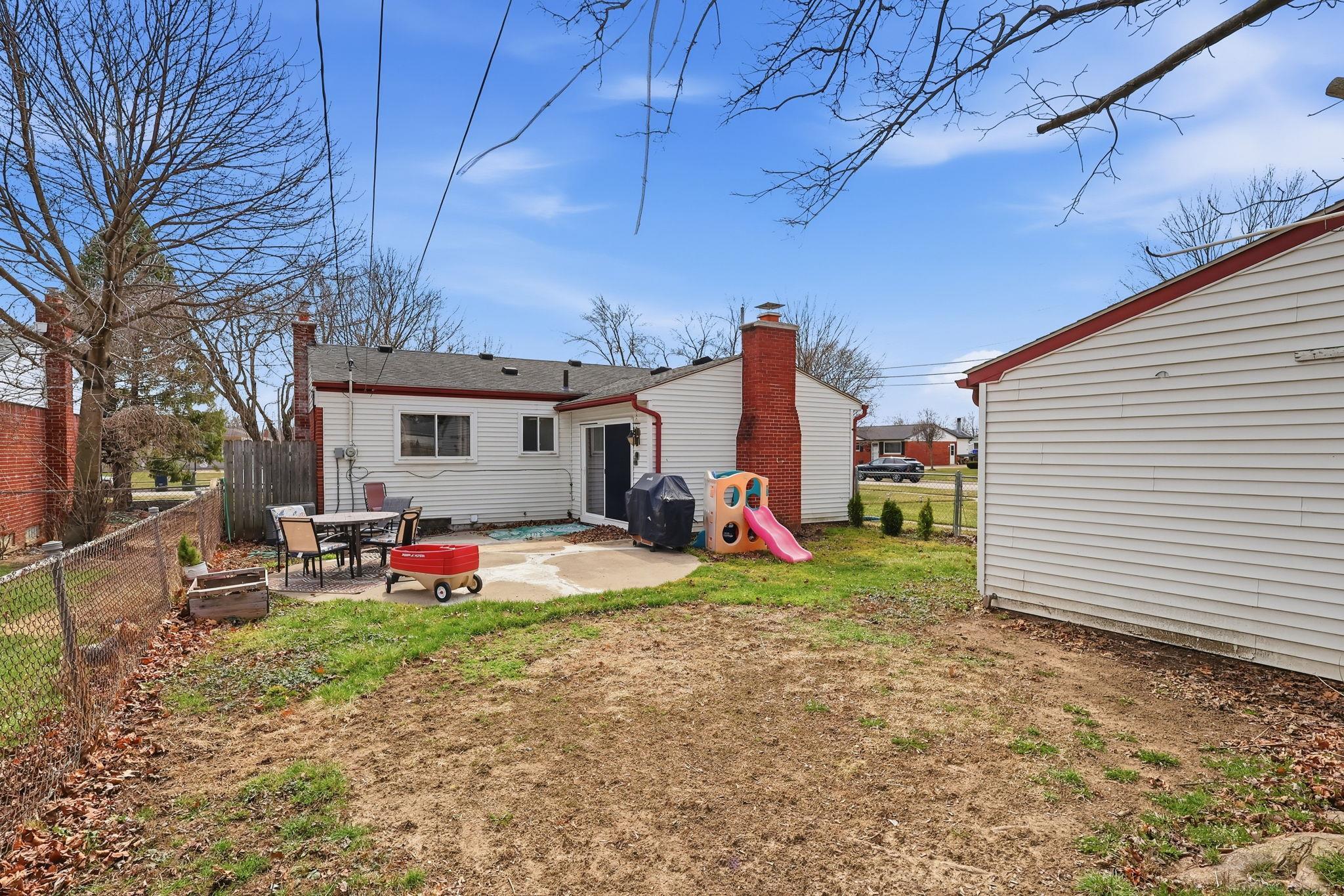 12821 Whitfield Drive
