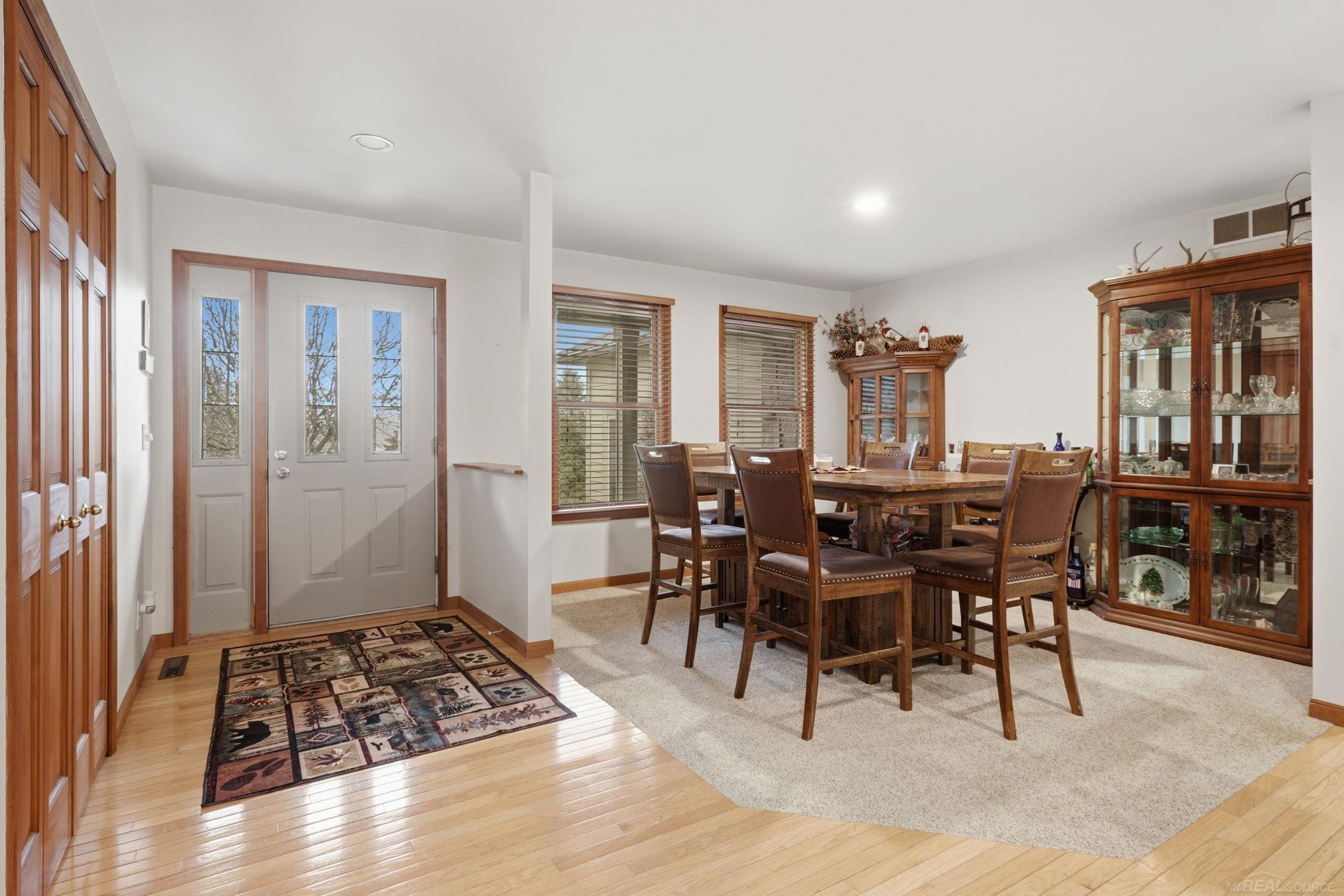 91 Lone Oak Drive