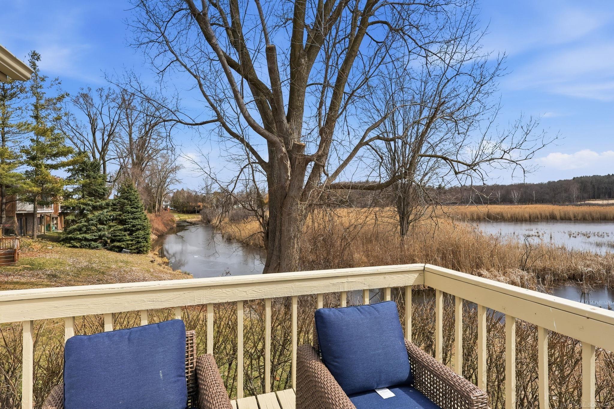 495 Lakes Edge Drive