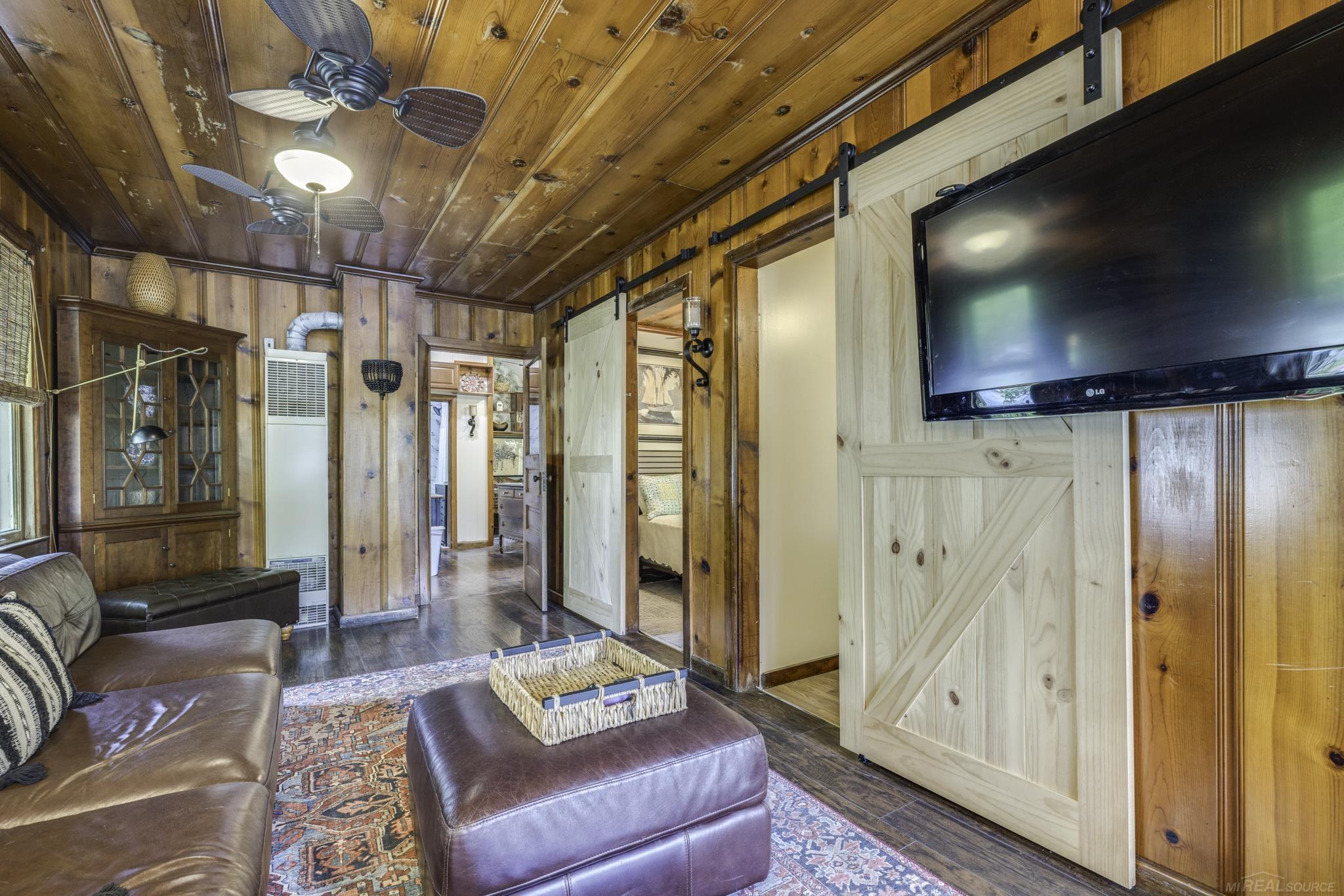 7403 Woodside Road