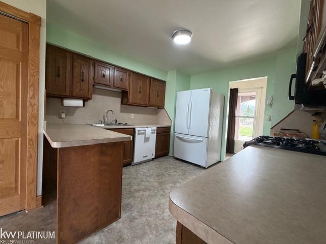 6775 Marsh Rd Road
