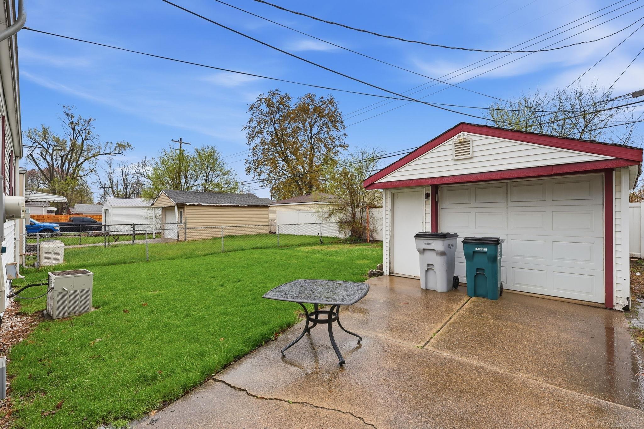 23112 Cayuga Avenue