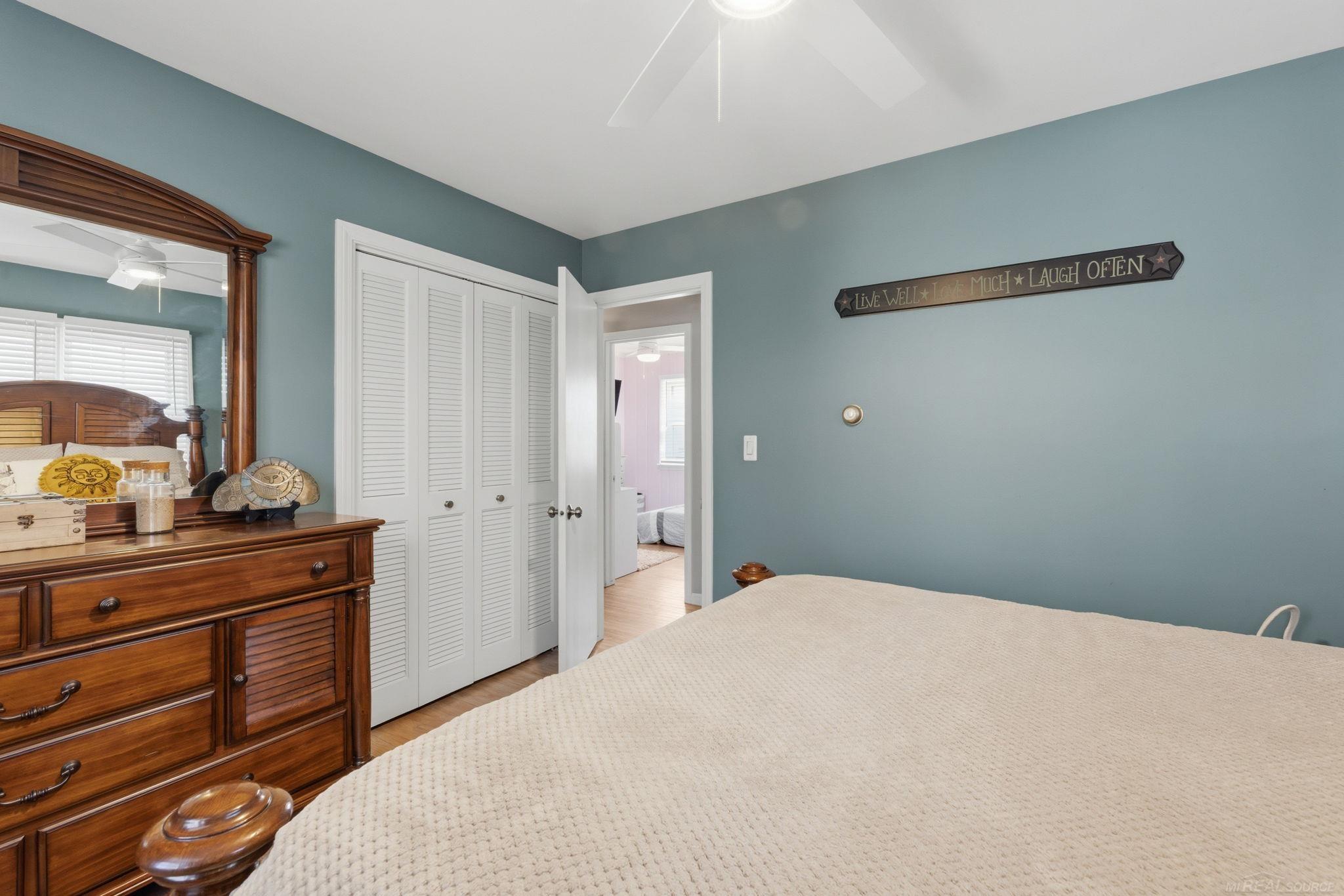 3645 W Surrey Lane