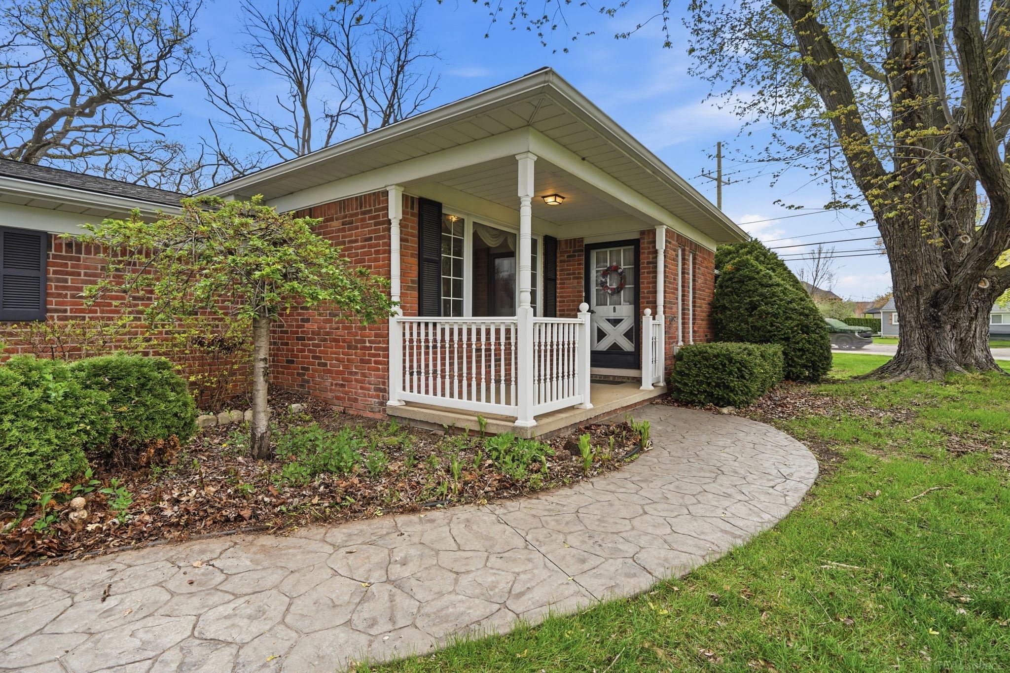 54895 Starlite Drive
